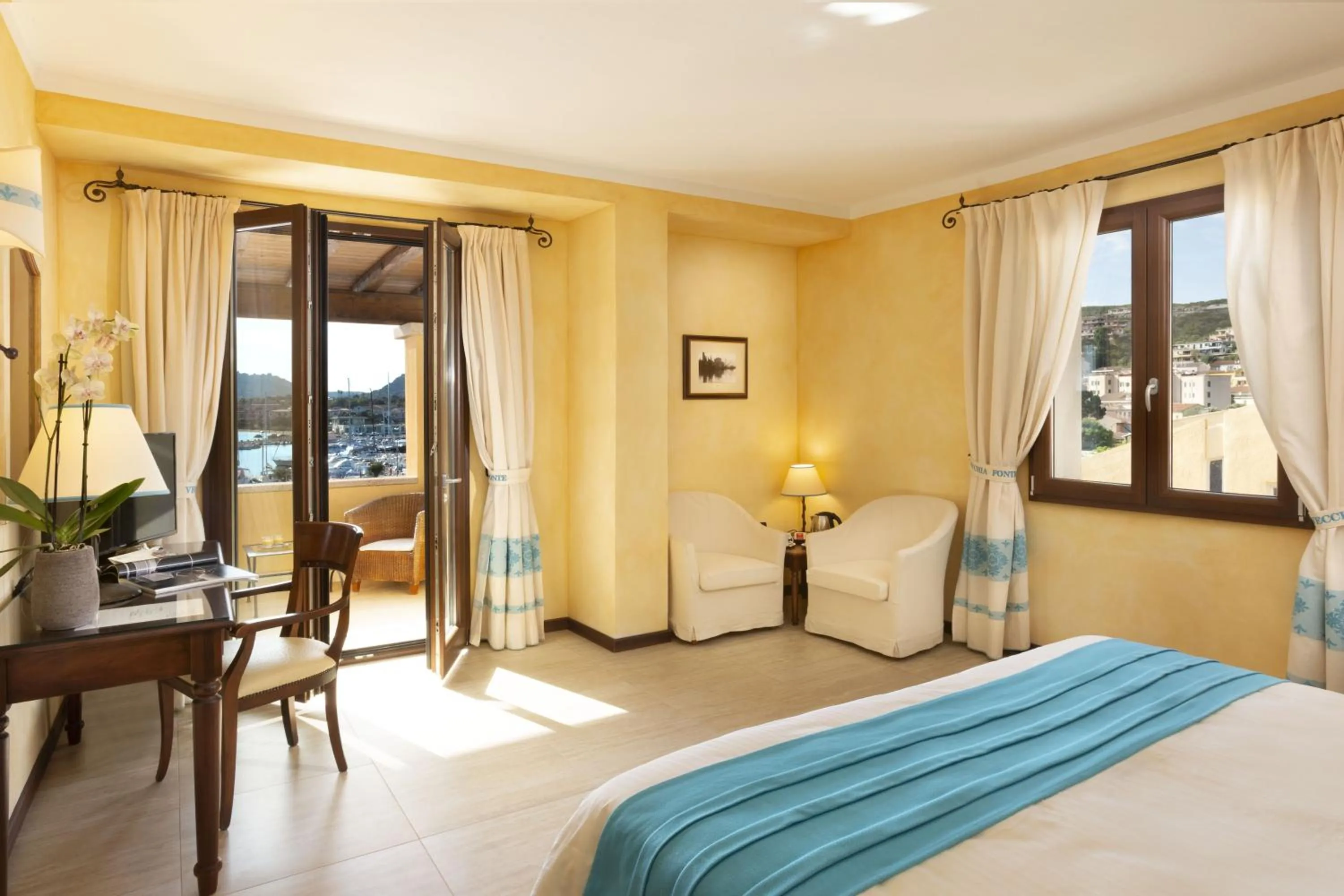 TV and multimedia, Bed in La Vecchia Fonte Boutique Hotel