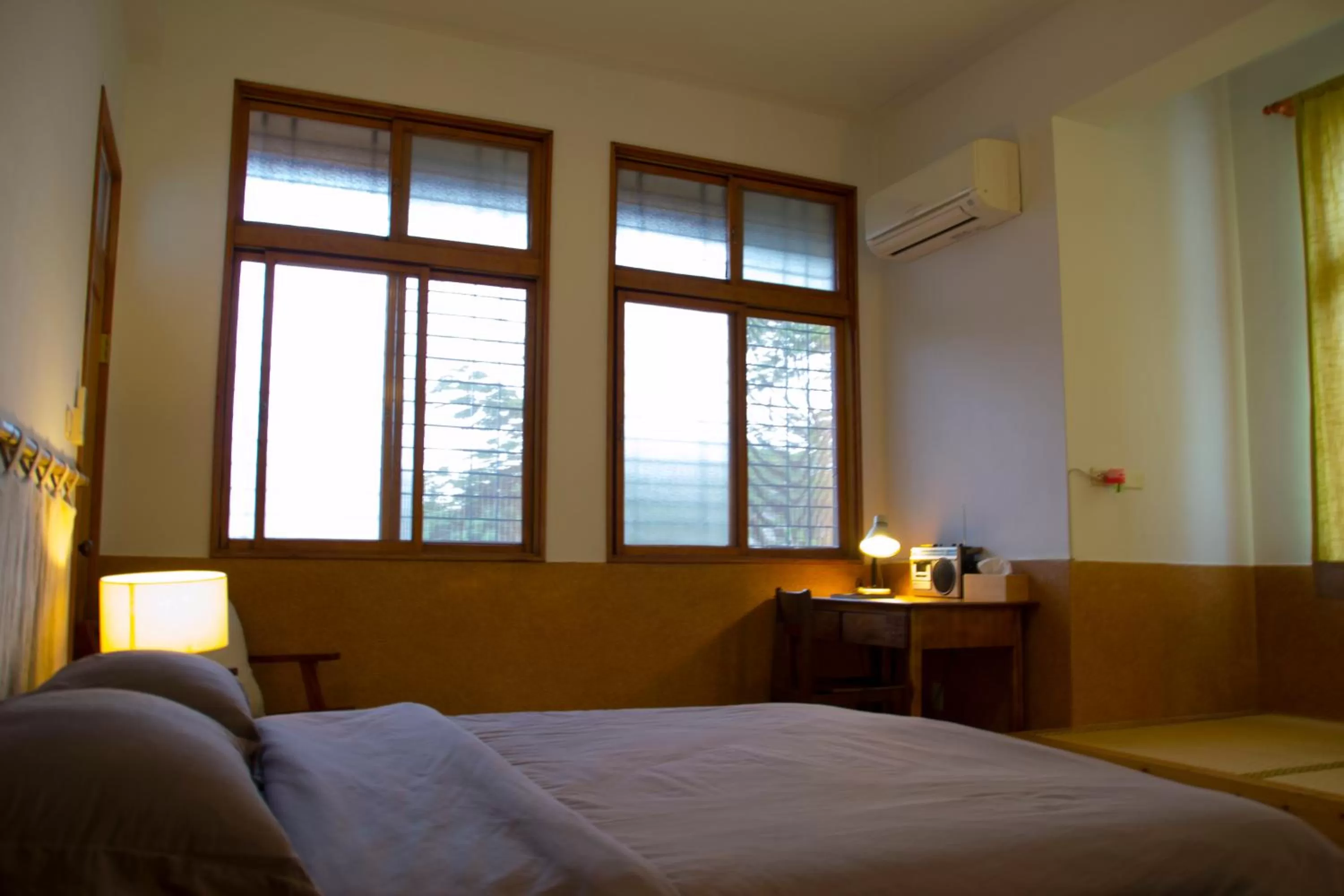 Photo of the whole room, Bed in Alley X Tainan