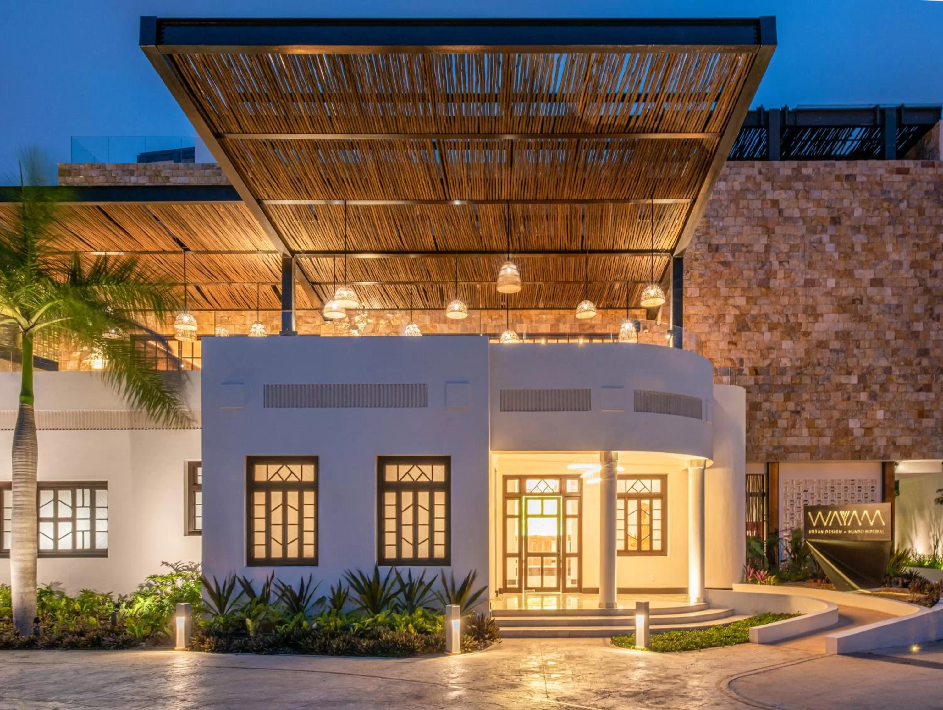 Facade/entrance in Wayam Mundo Imperial