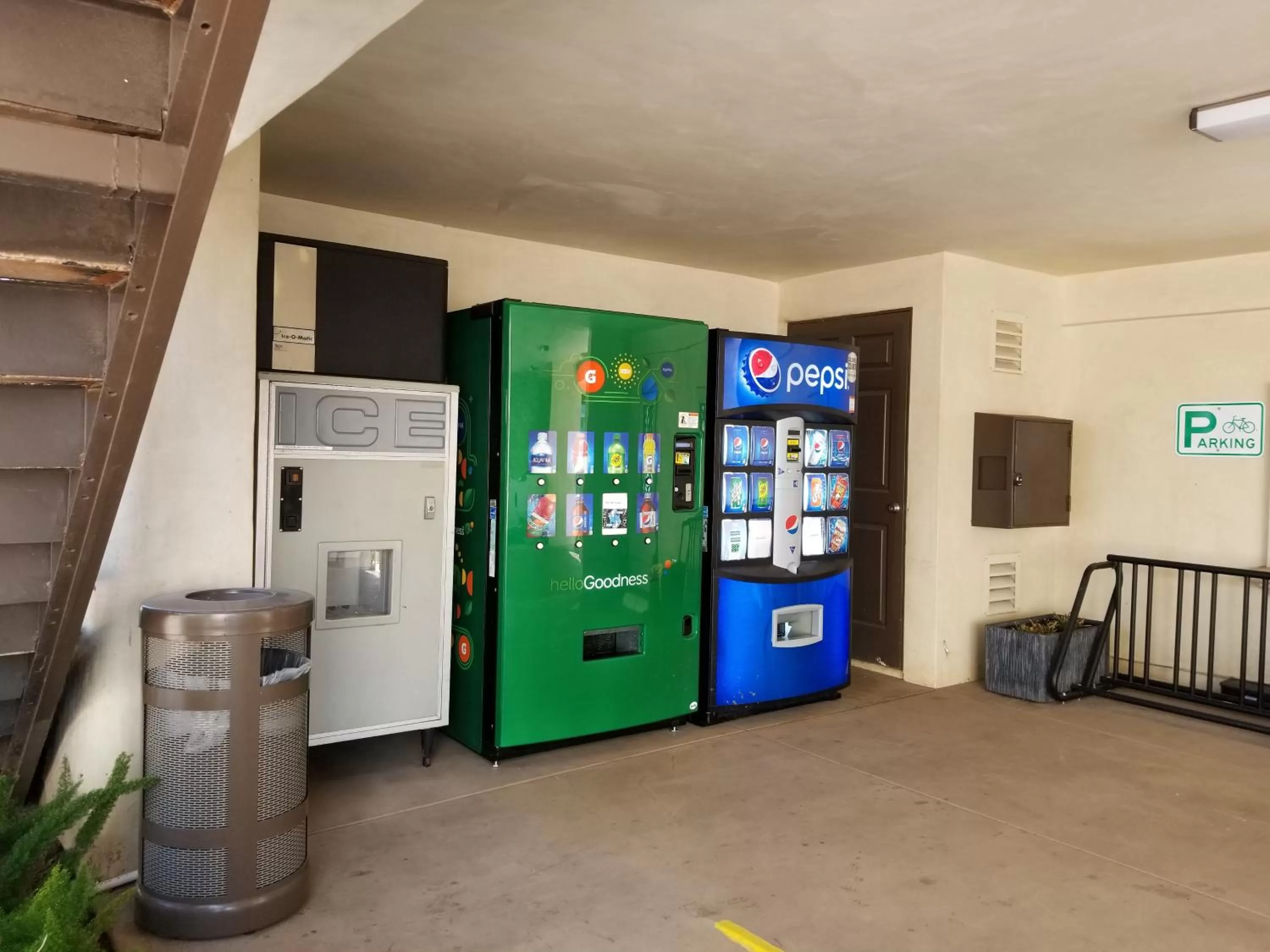 Facade/entrance in Tuscan Garden Inn