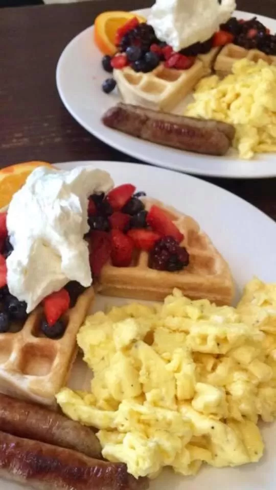 Breakfast in Light Horse Inn