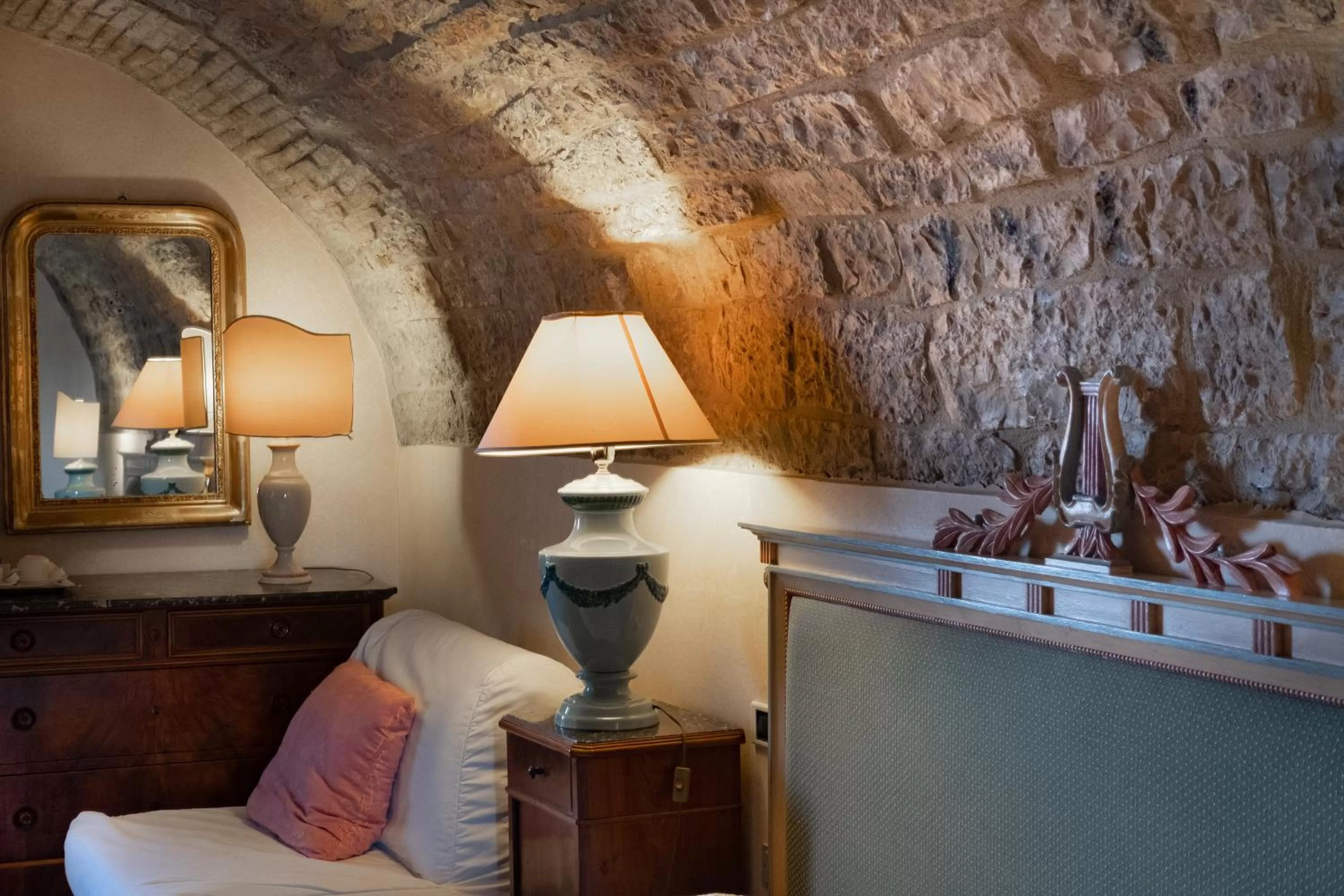 Decorative detail in Relais Ducale