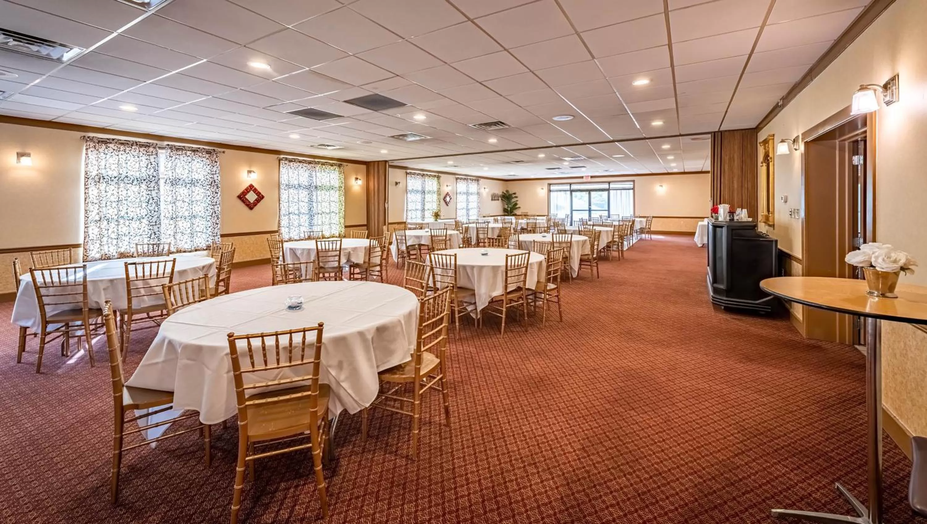 Business facilities in Magnuson Grand Harrisburg