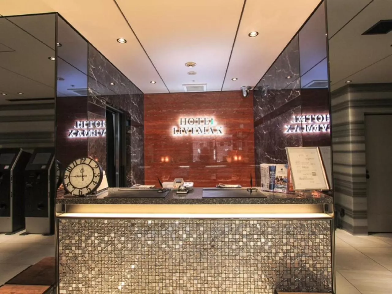 Lobby or reception in HOTEL LiVEMAX Osaka Honmachi
