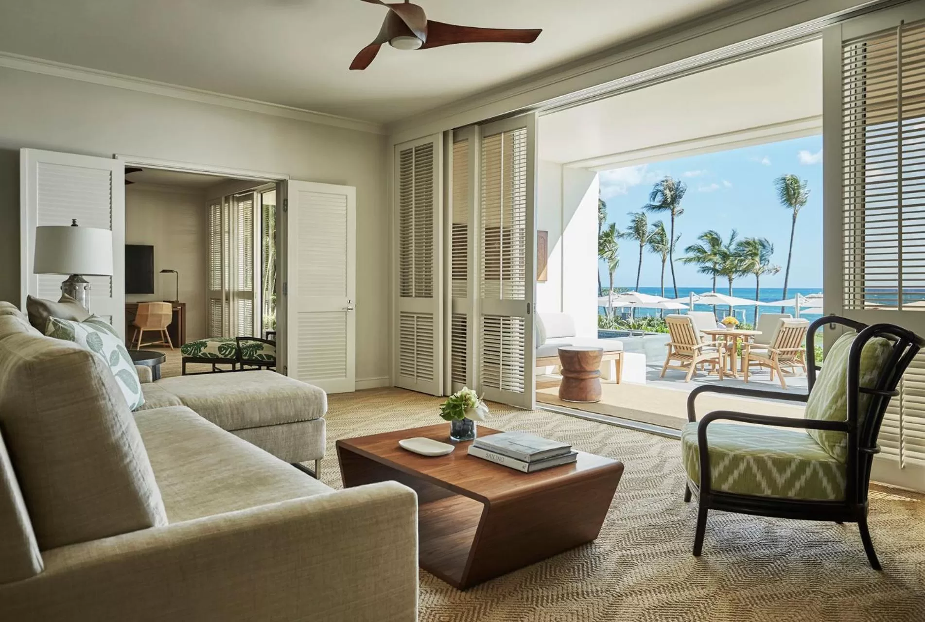 Living room in Four Seasons Resort Oahu at Ko Olina