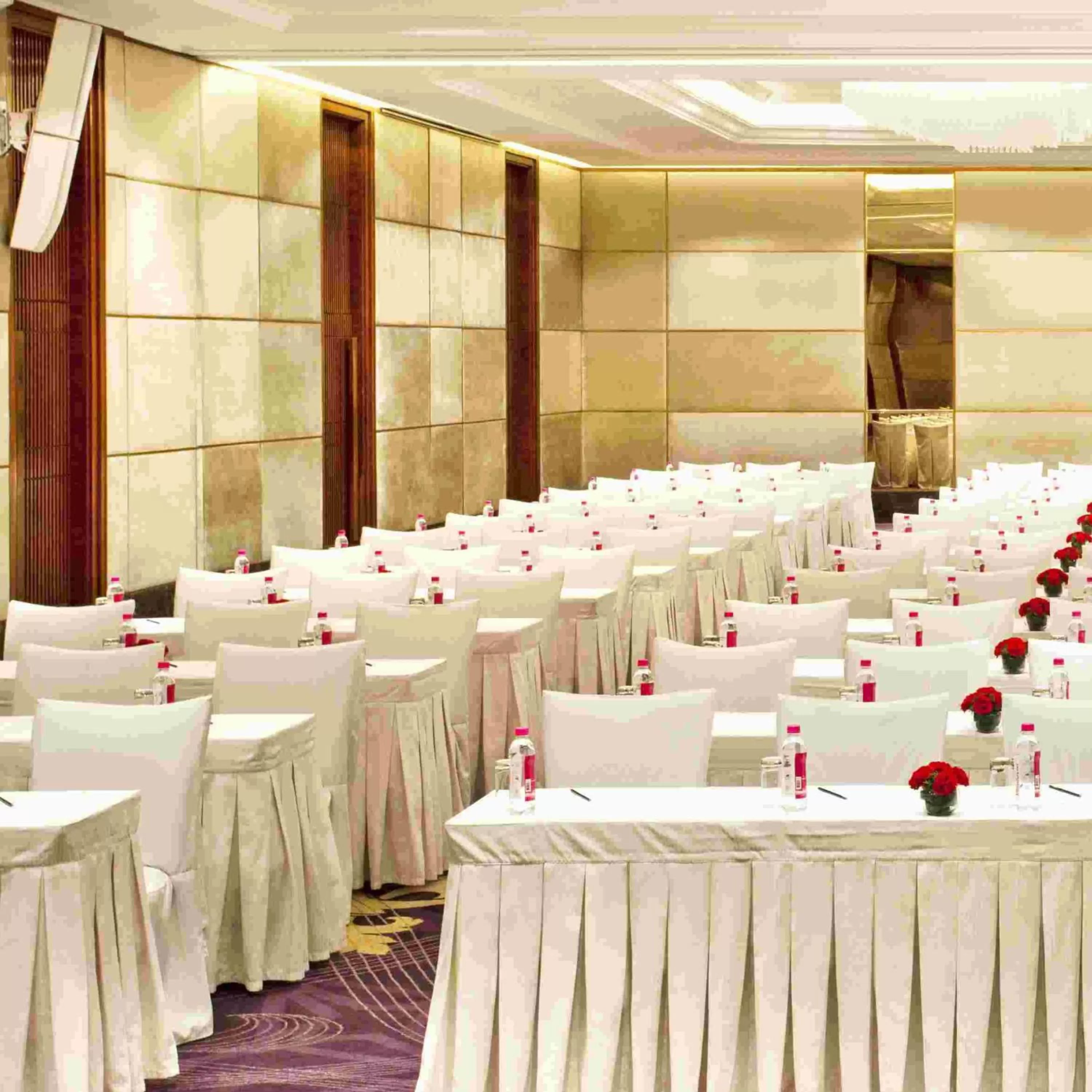 Meeting/conference room in Holiday Inn New Delhi Mayur Vihar Noida by IHG