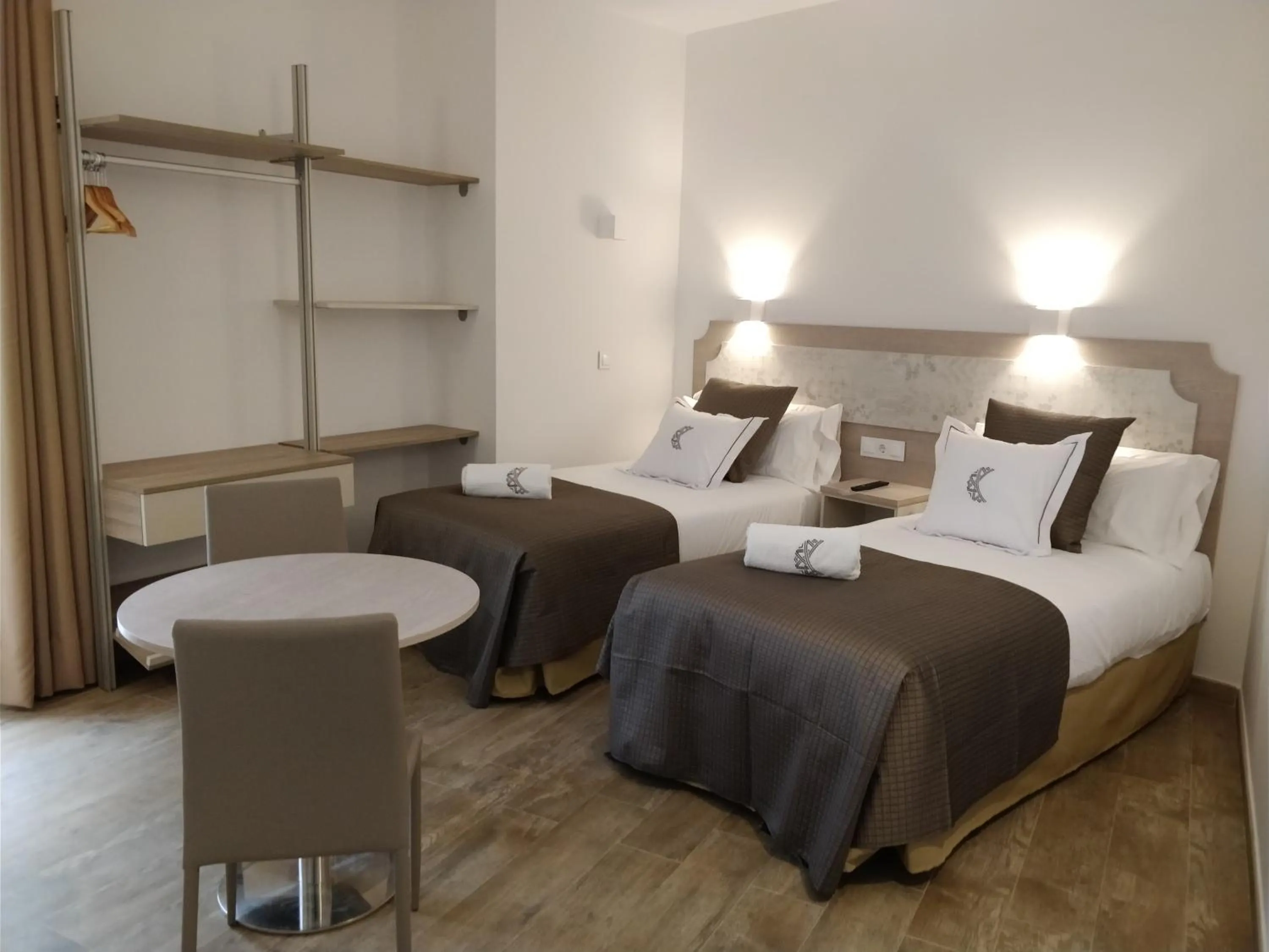 Bedroom, Bed in Patios del Orfebre