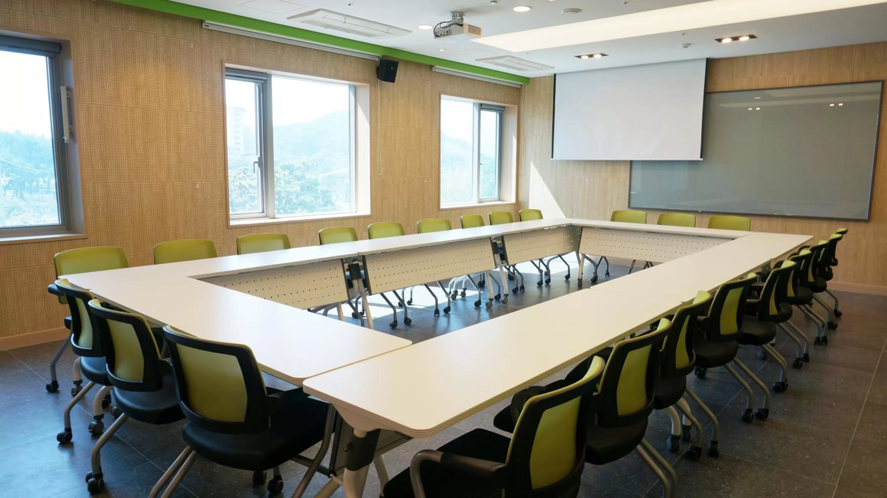 Business facilities in ibis budget Ambassador Busan Haeundae