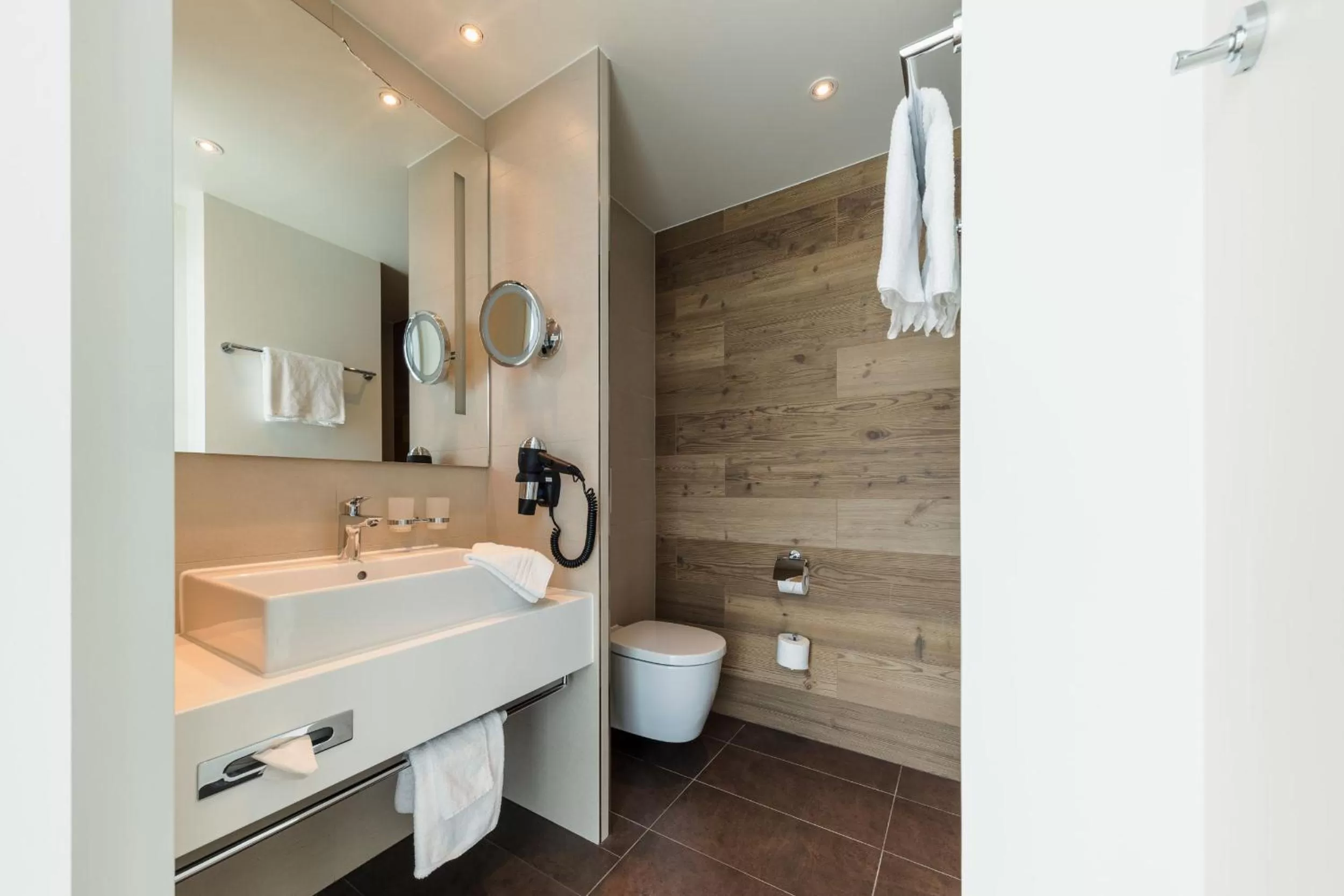 Staff in Hotel kommod