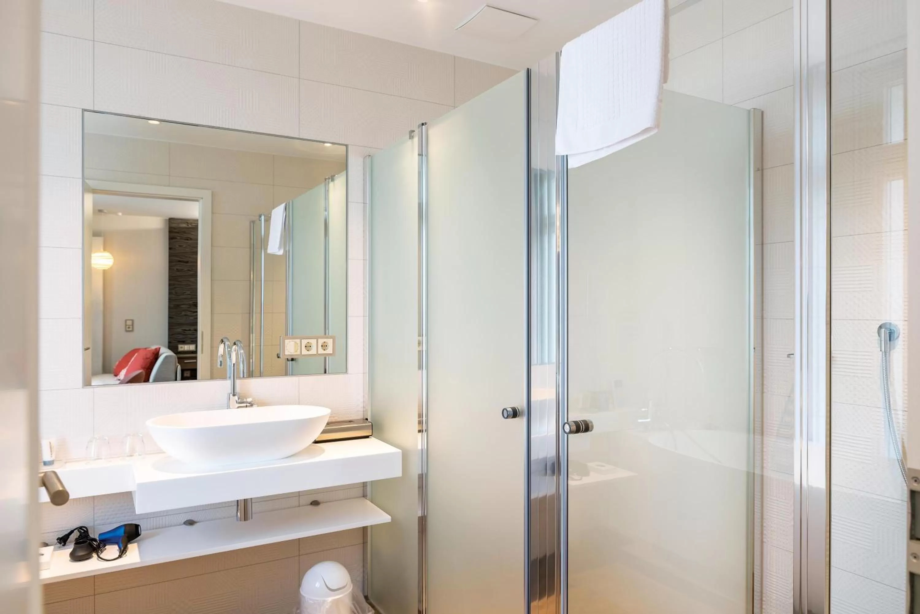 Bathroom in SEETELHOTEL Strandhotel Atlantic das Boutiquehotel am Meer