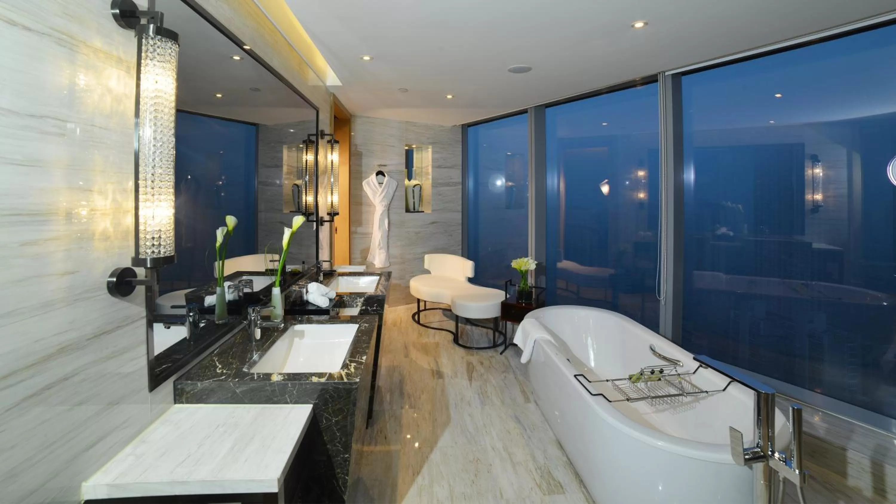 Bathroom in InterContinental Fuzhou