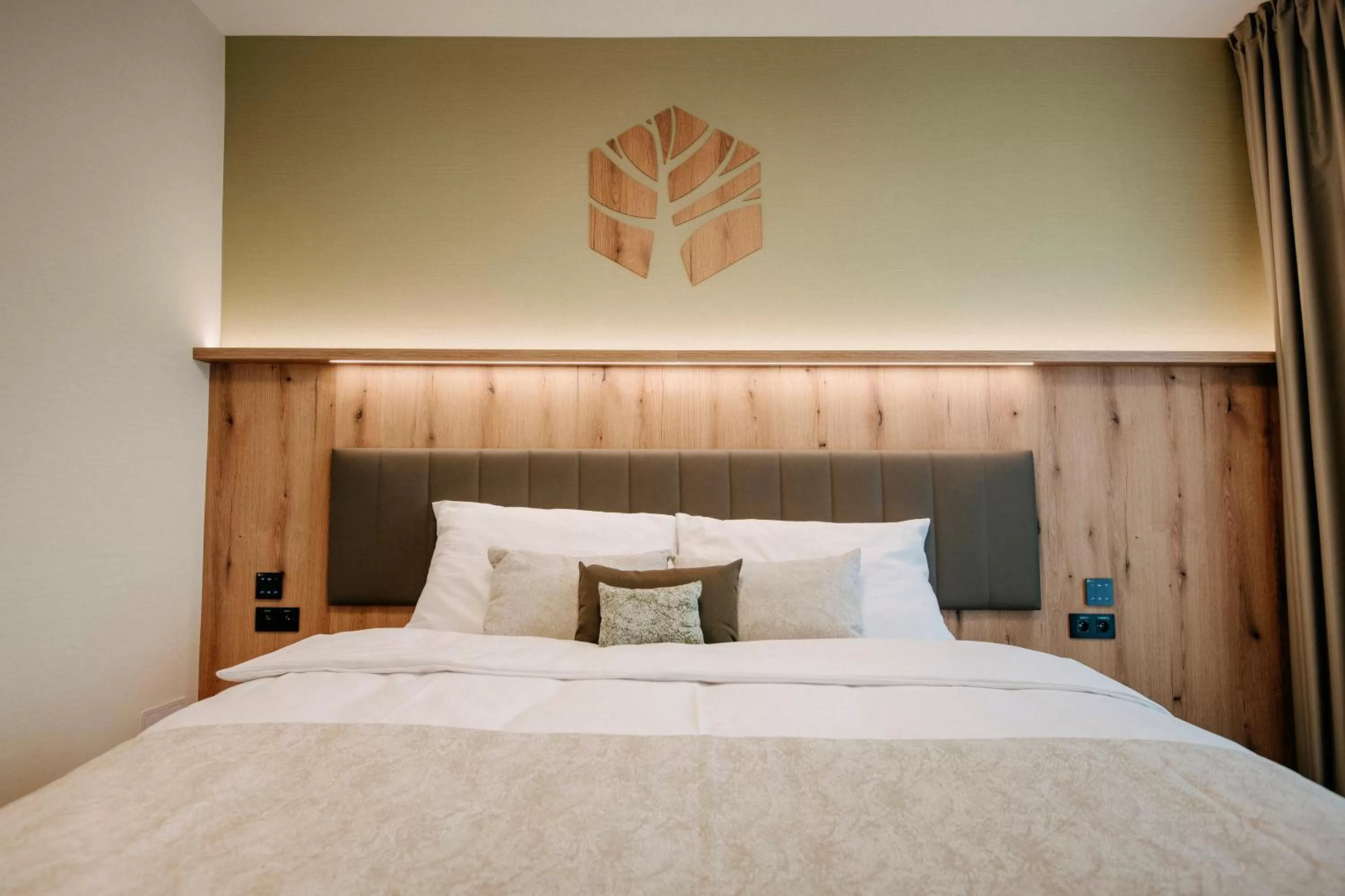 Photo of the whole room, Bed in RM Hotel Wellness & Congress