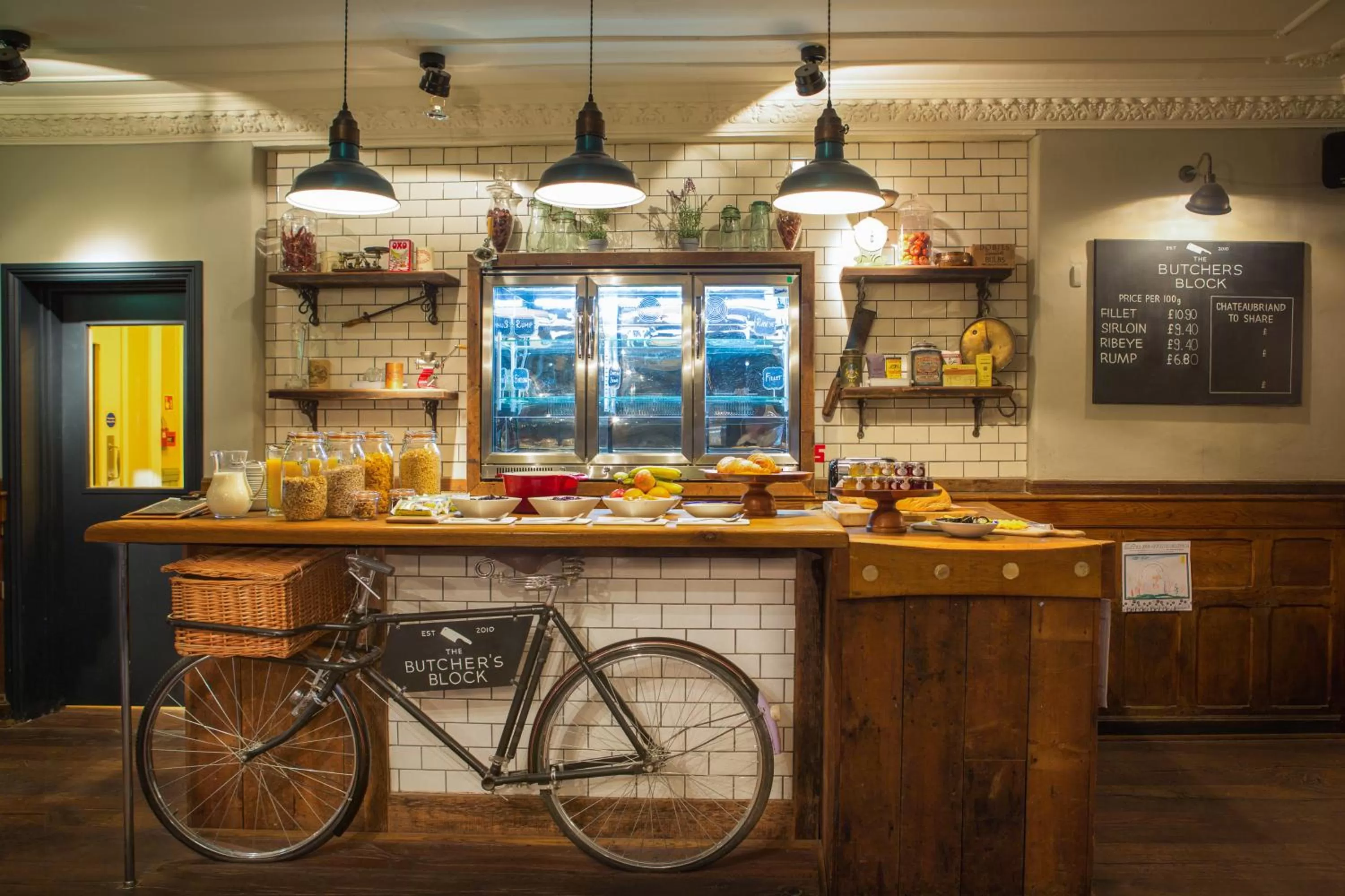 Restaurant/places to eat in The Chequers Marlow