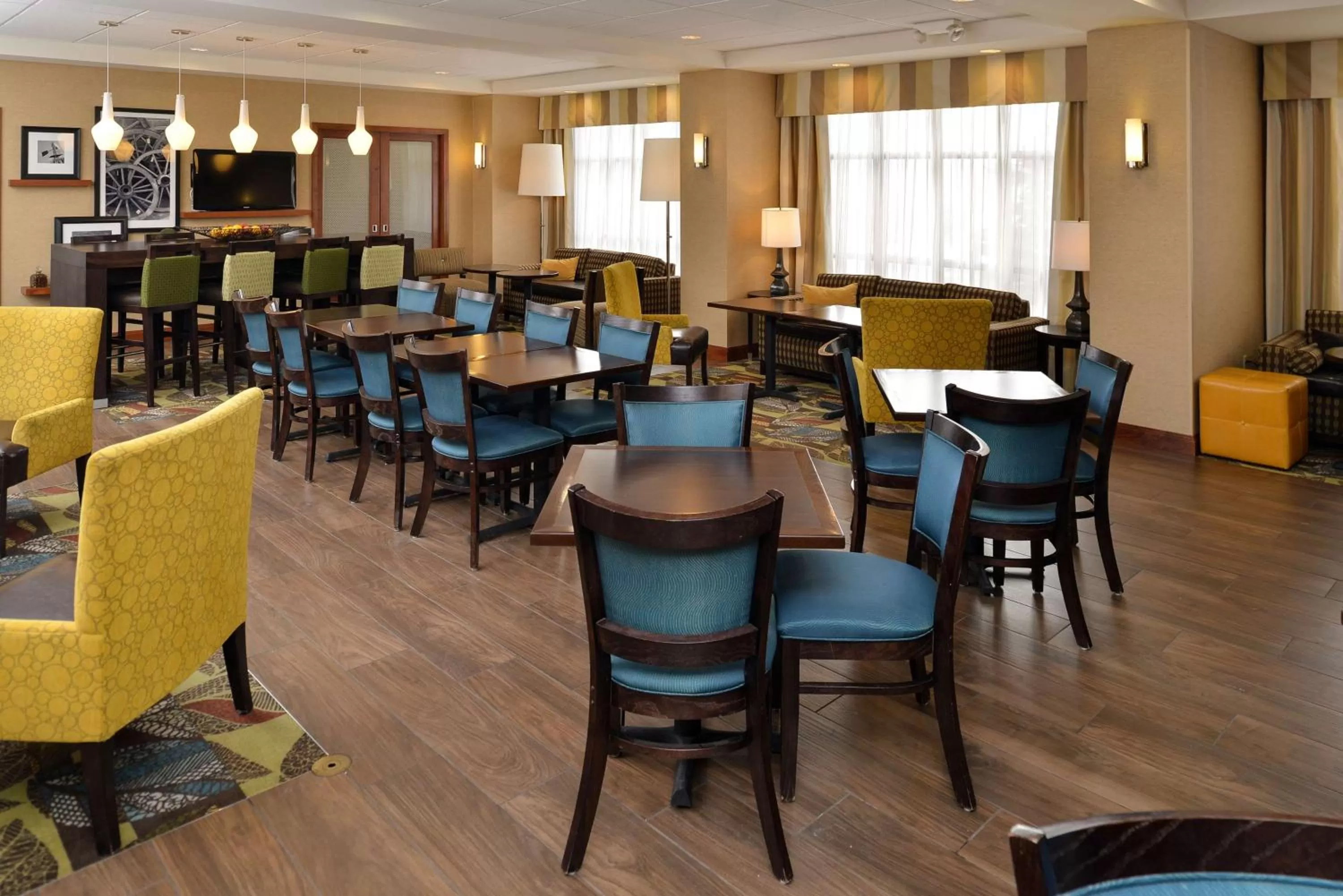 Restaurant/places to eat in Hampton Inn Rock Springs