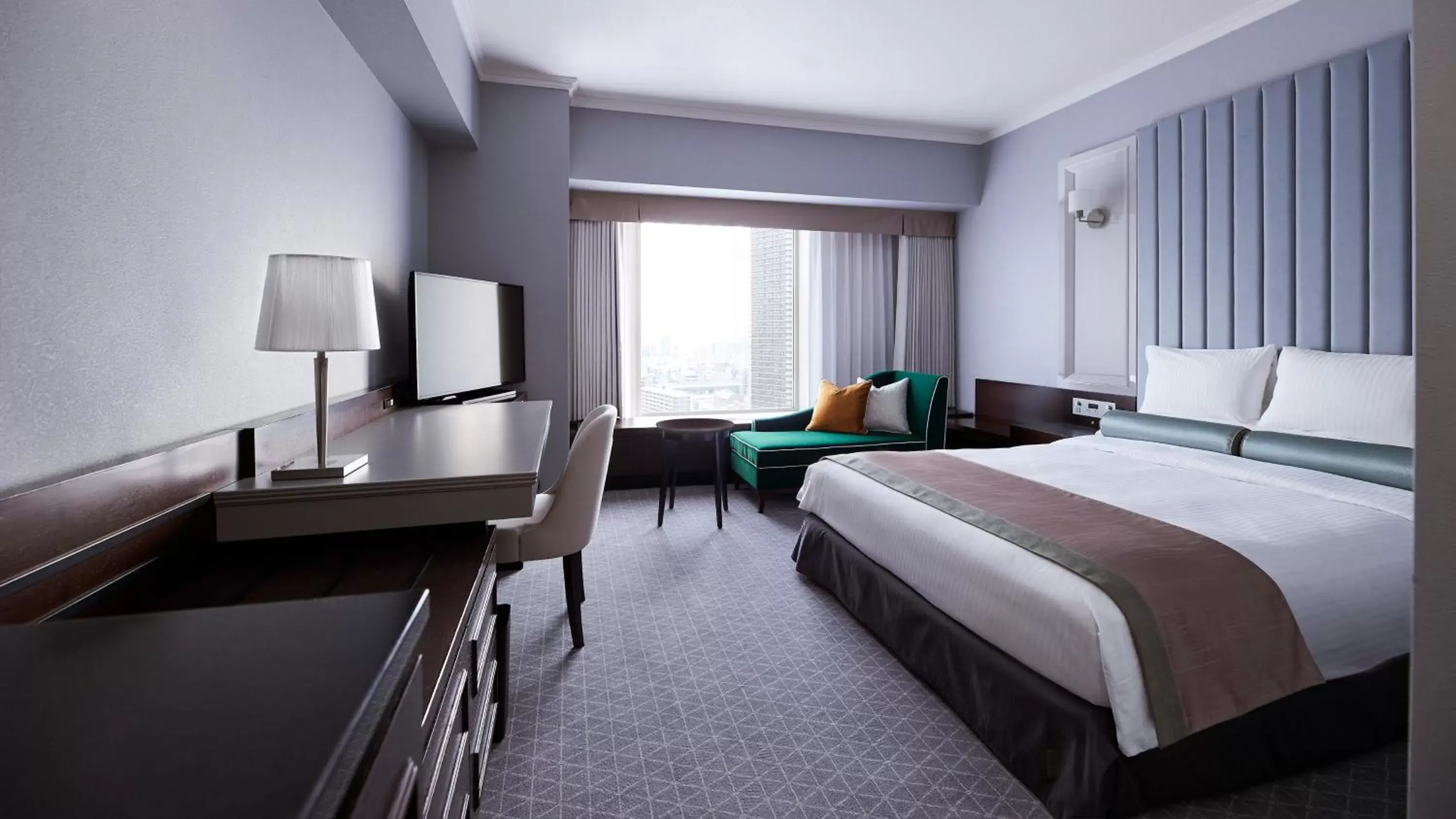 Standard Queen Room - The Presidential Towers in RIHGA Royal Hotel Osaka, Vignette Collection by IHG Standard Queen Room - The Presidential Towers in RIHGA Royal Hotel Osaka, Vignette Collection by IHG