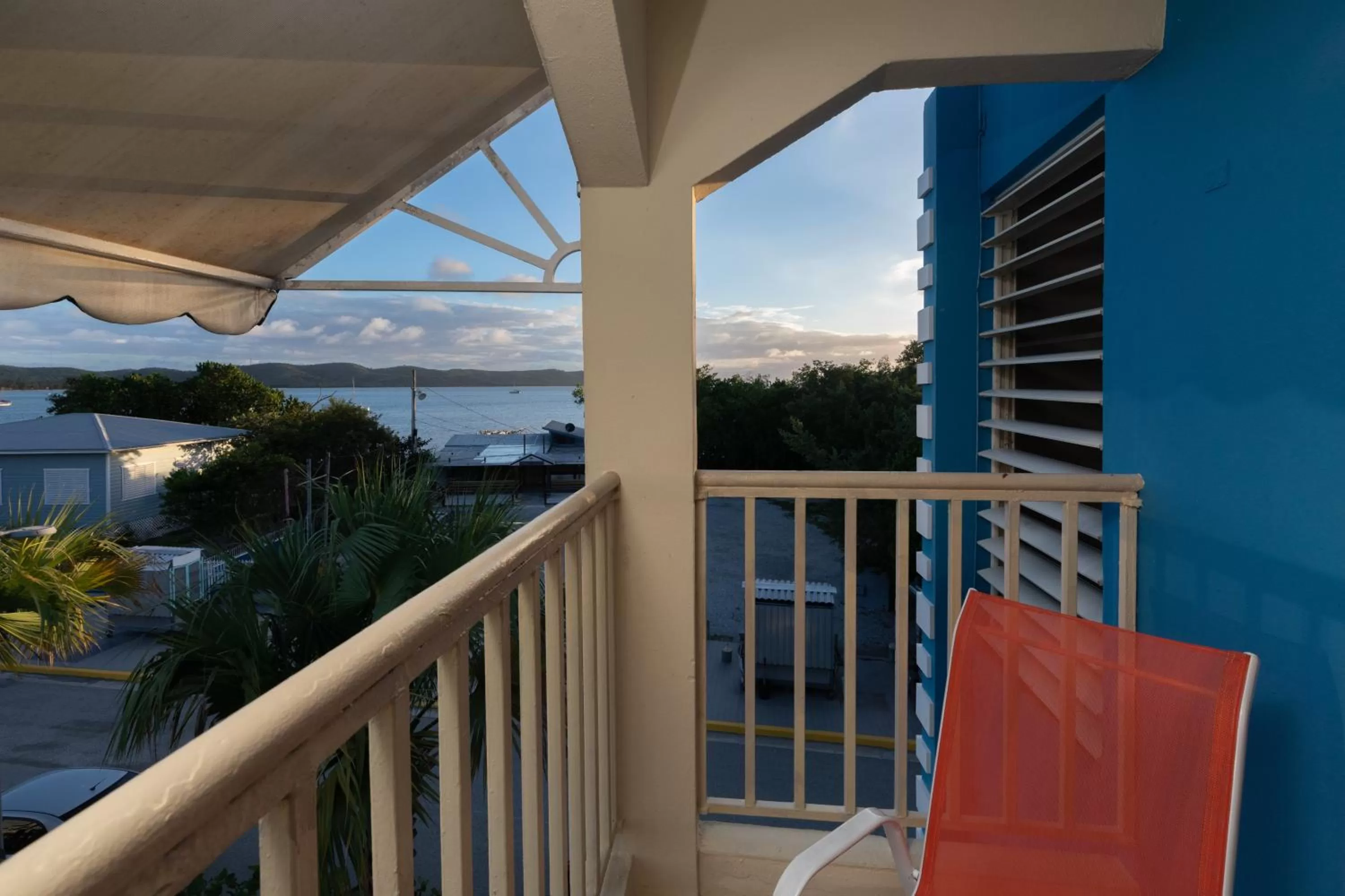 Red Sunset Beach Club