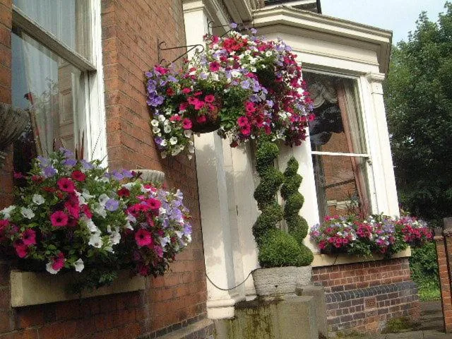 Facade/entrance in Ely House Hotel