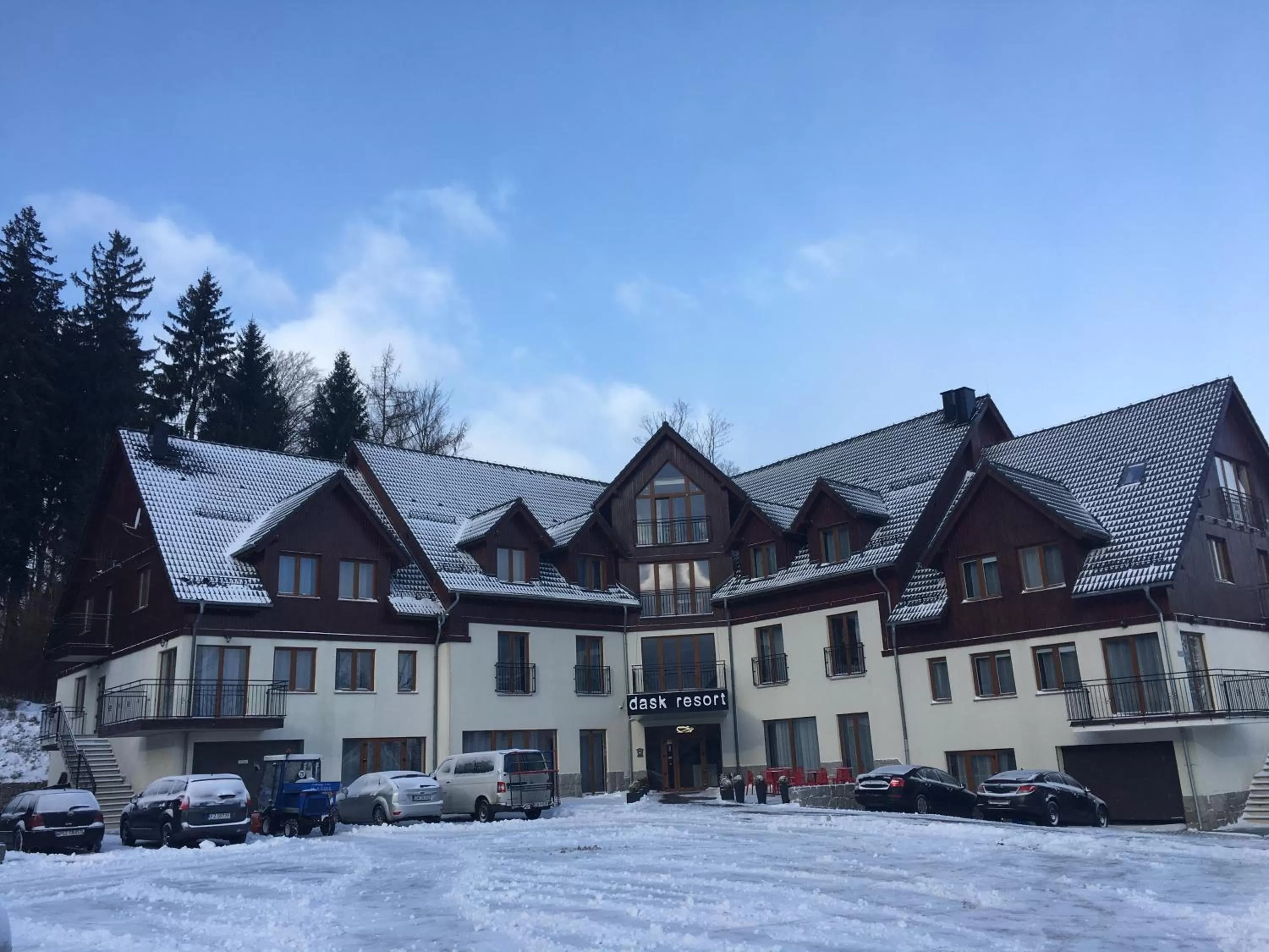 Facade/entrance in dask resort