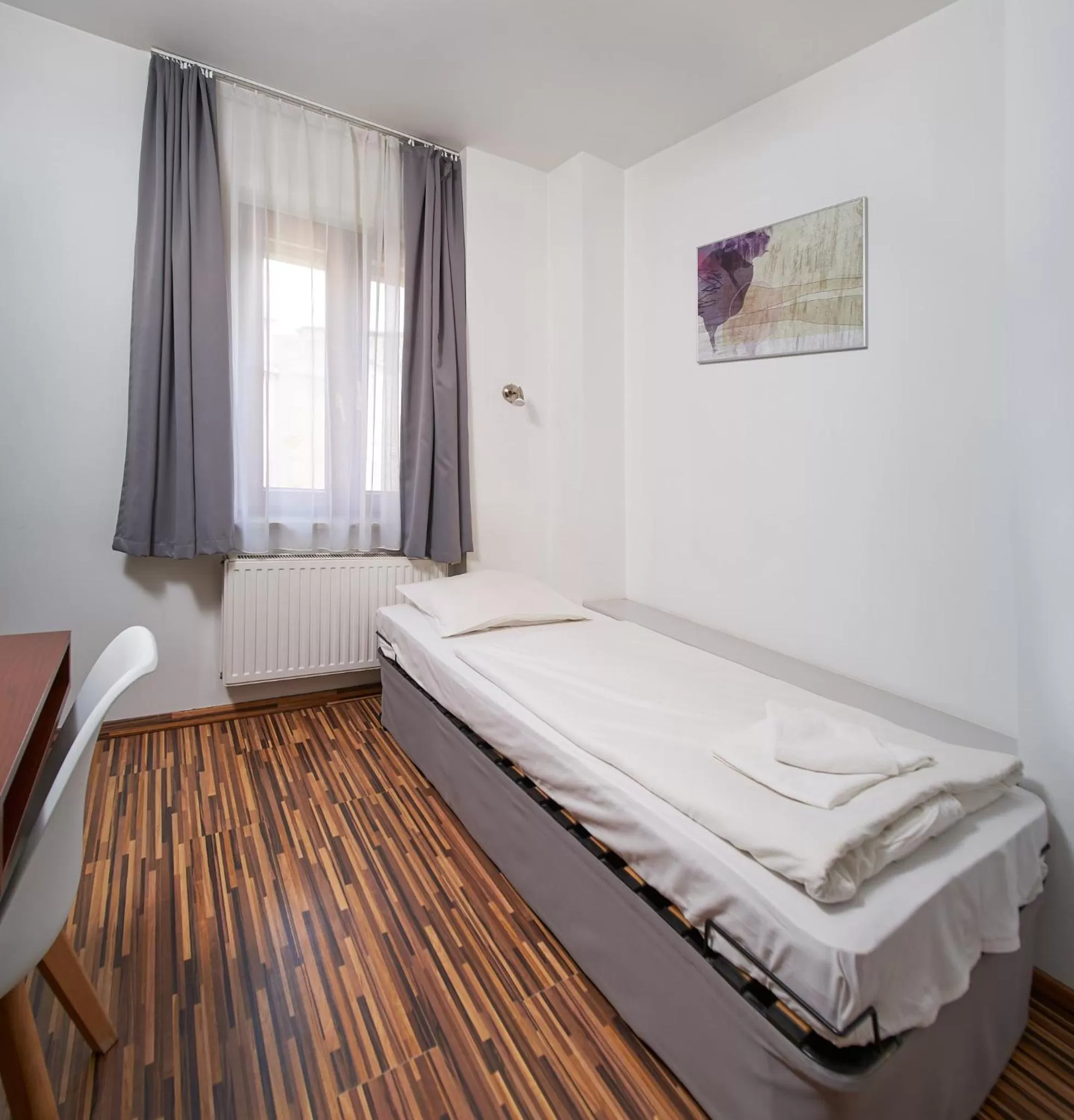 Bed in Akira Bed & Breakfast