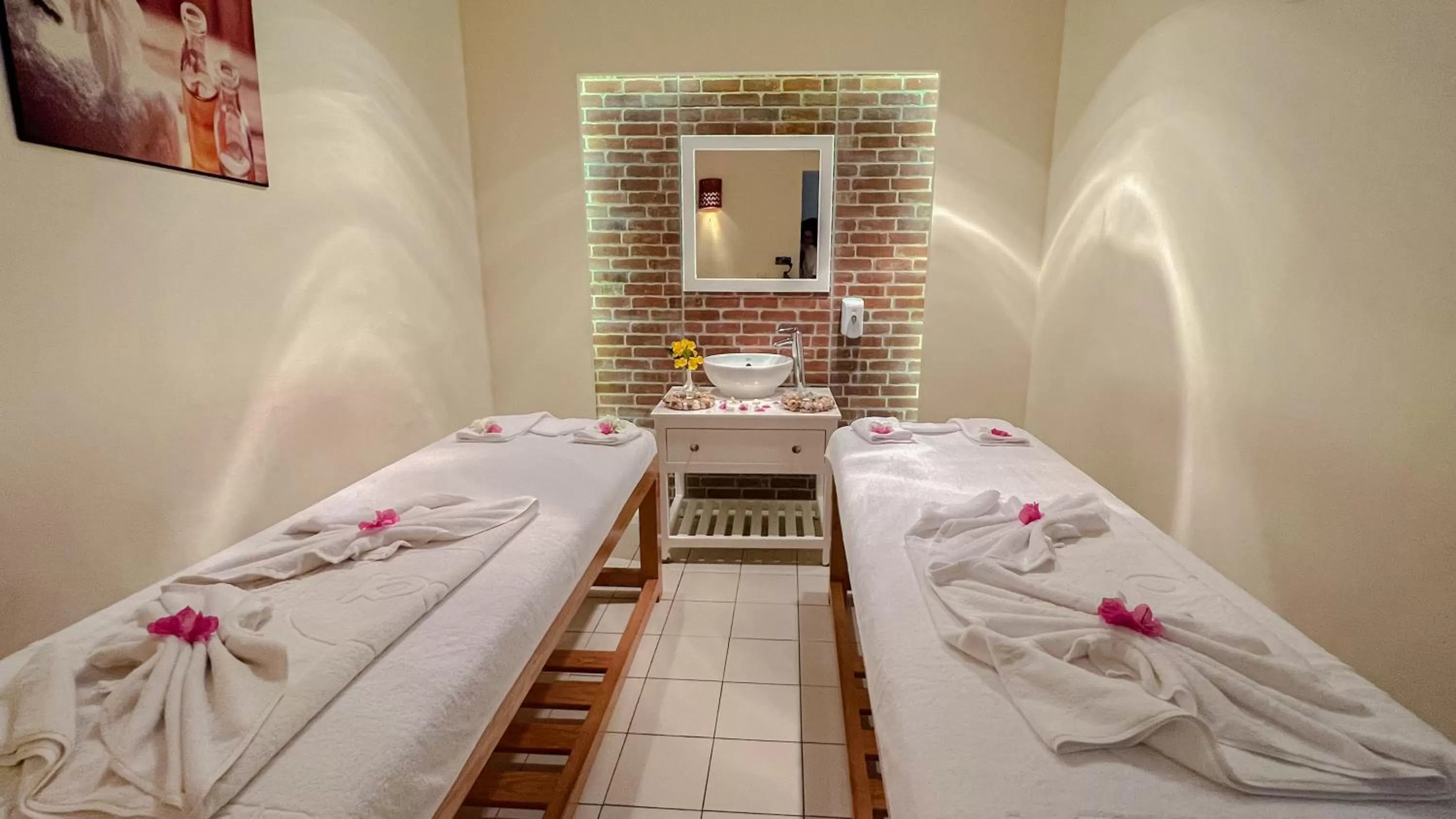 Massage, Bed in Gemma Resort