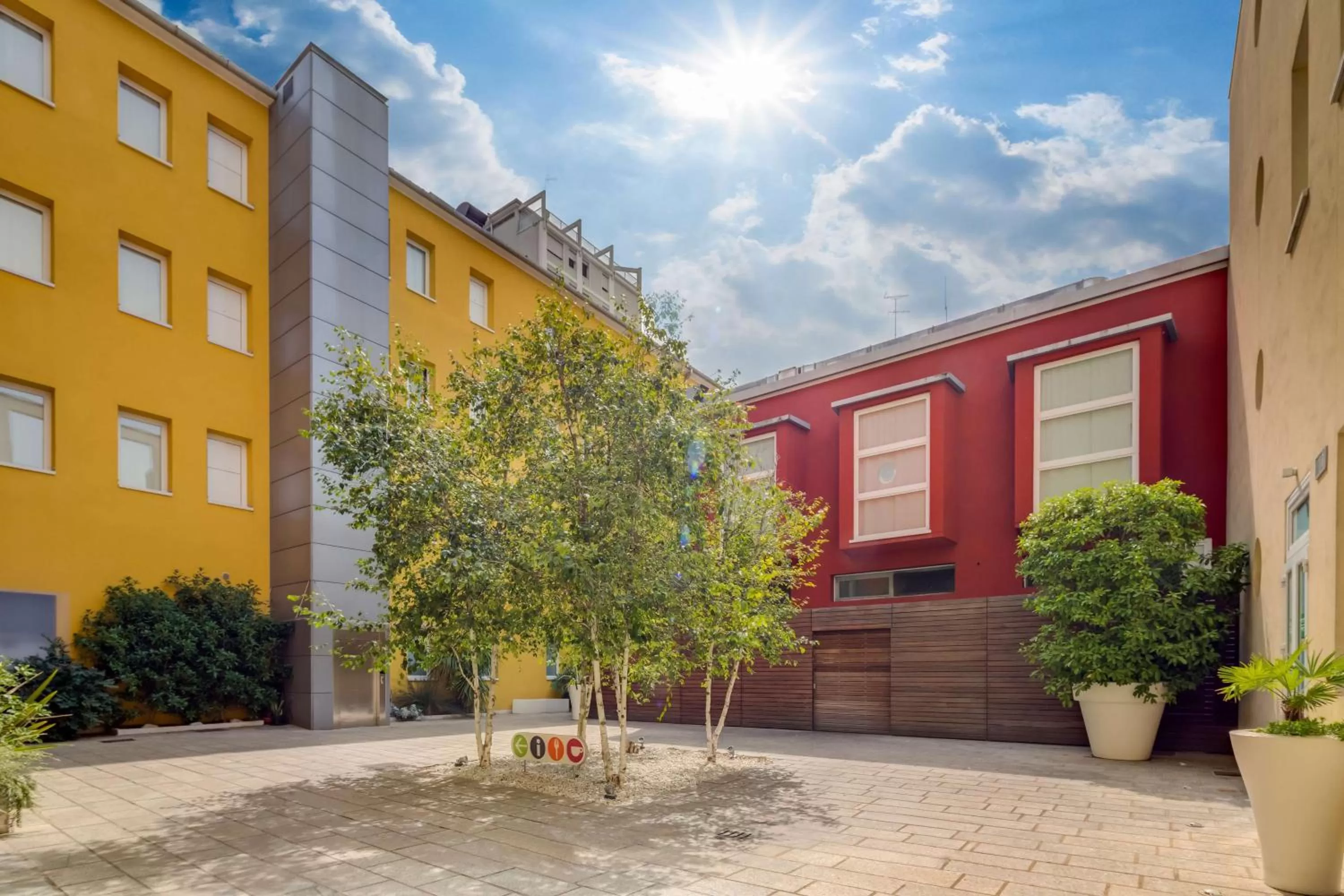 Property building in Best Western Plus Hotel Bologna