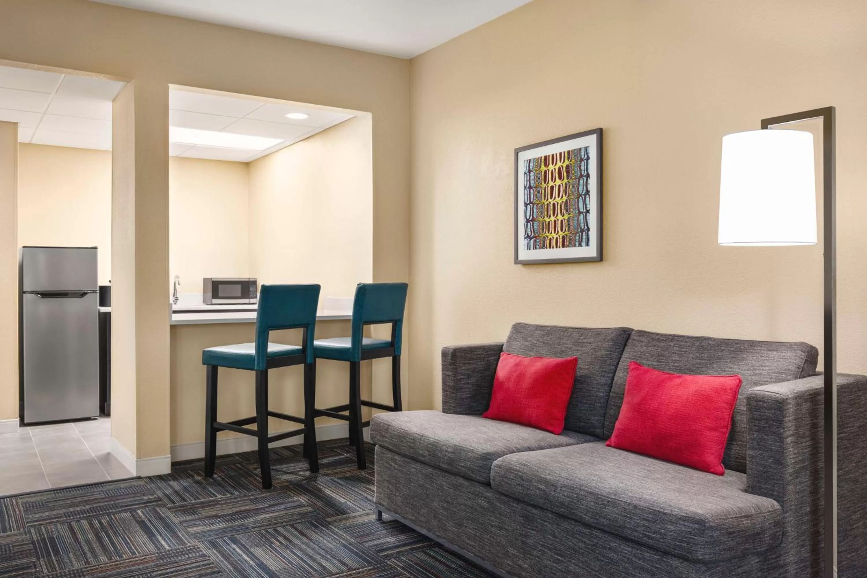 Kitchen or kitchenette in Hampton Inn Atlanta-Stone Mountain