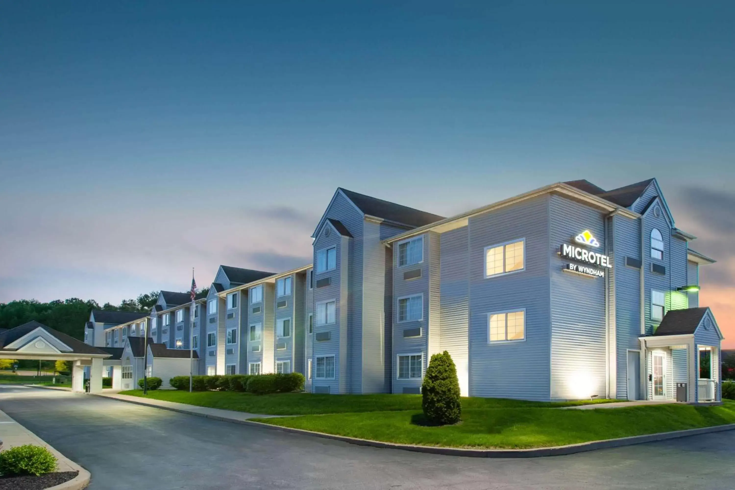 Microtel Inn & Suites by Wyndham Pittsburgh Airport Microtel Inn & Suites by Wyndham Pittsburgh Airport