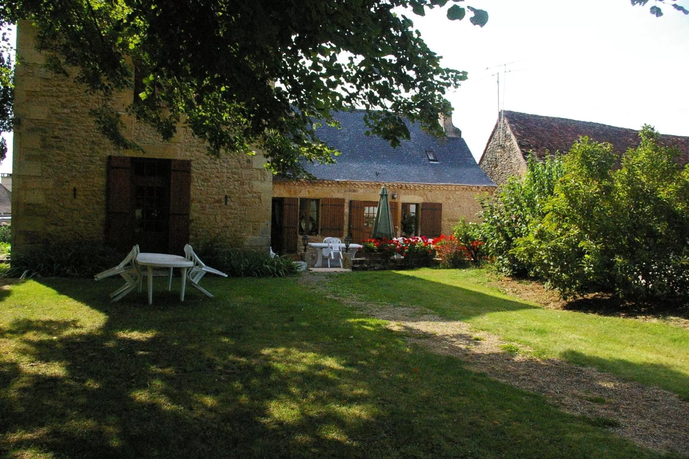 Property Building in Chambres d'Hotes du Maine