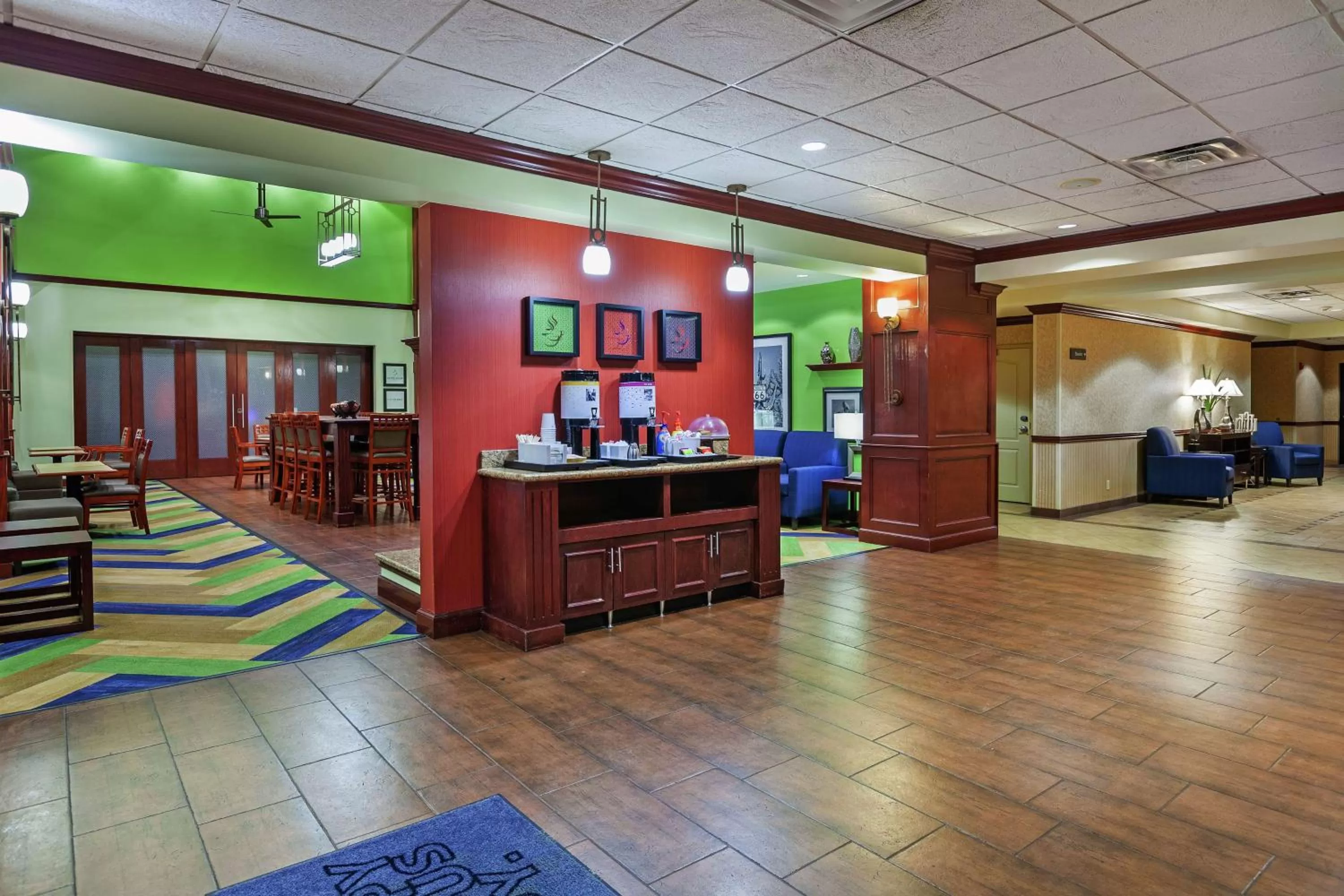 Lobby or reception in Hampton Inn & Suites Owasso