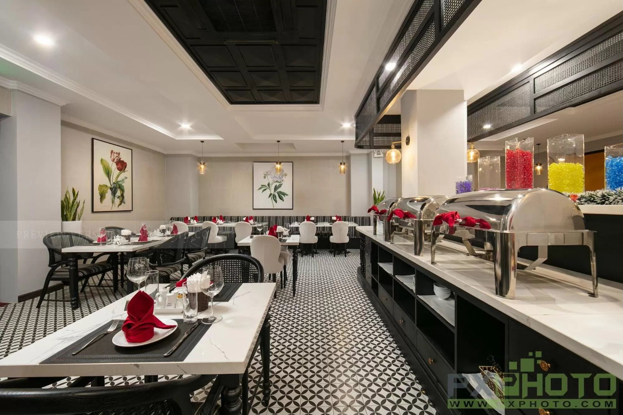 Restaurant/places to eat in Hanoi Paradise Center Hotel & Spa