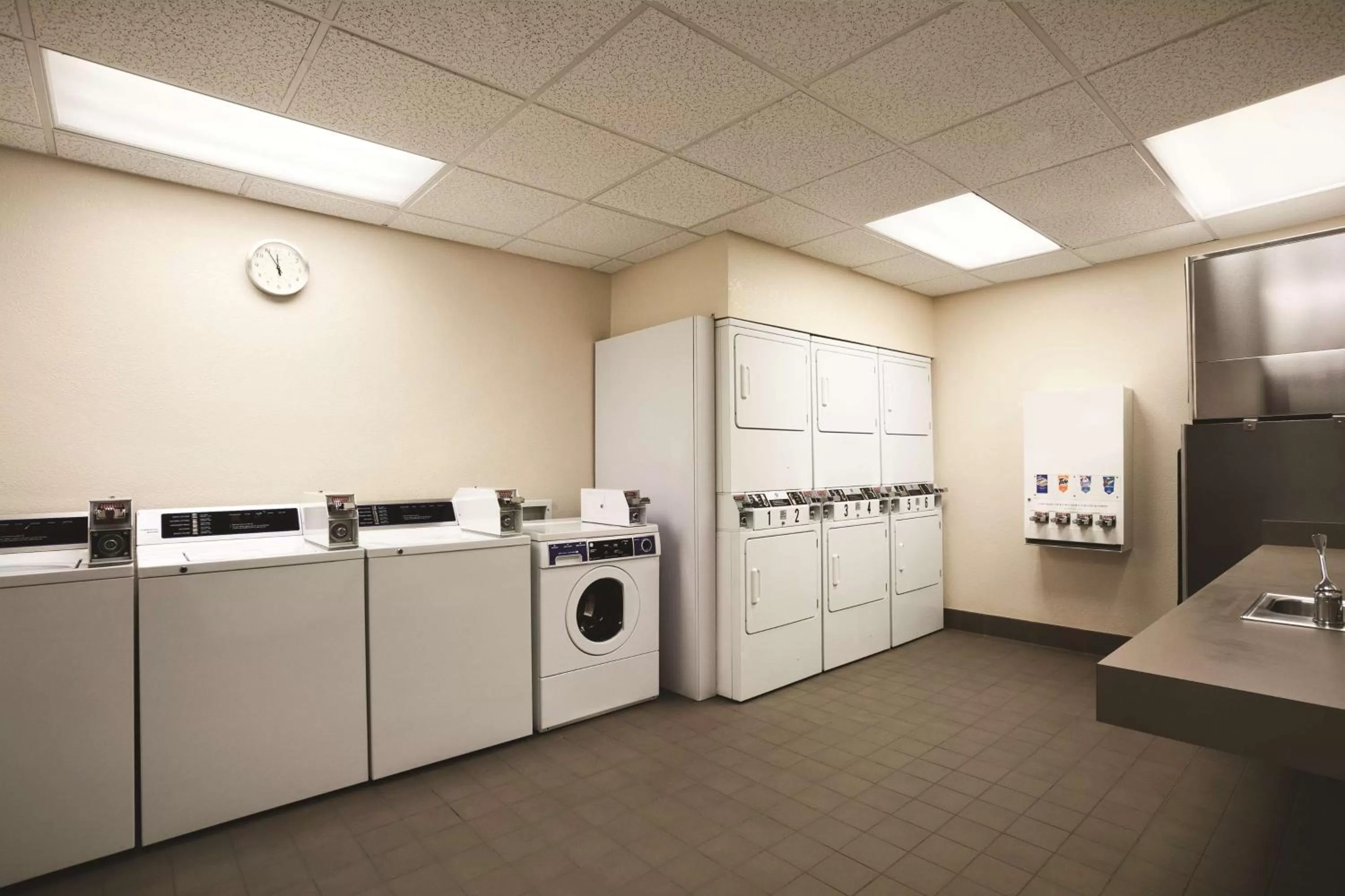 Lobby or reception in Hyatt House Pleasant Hill