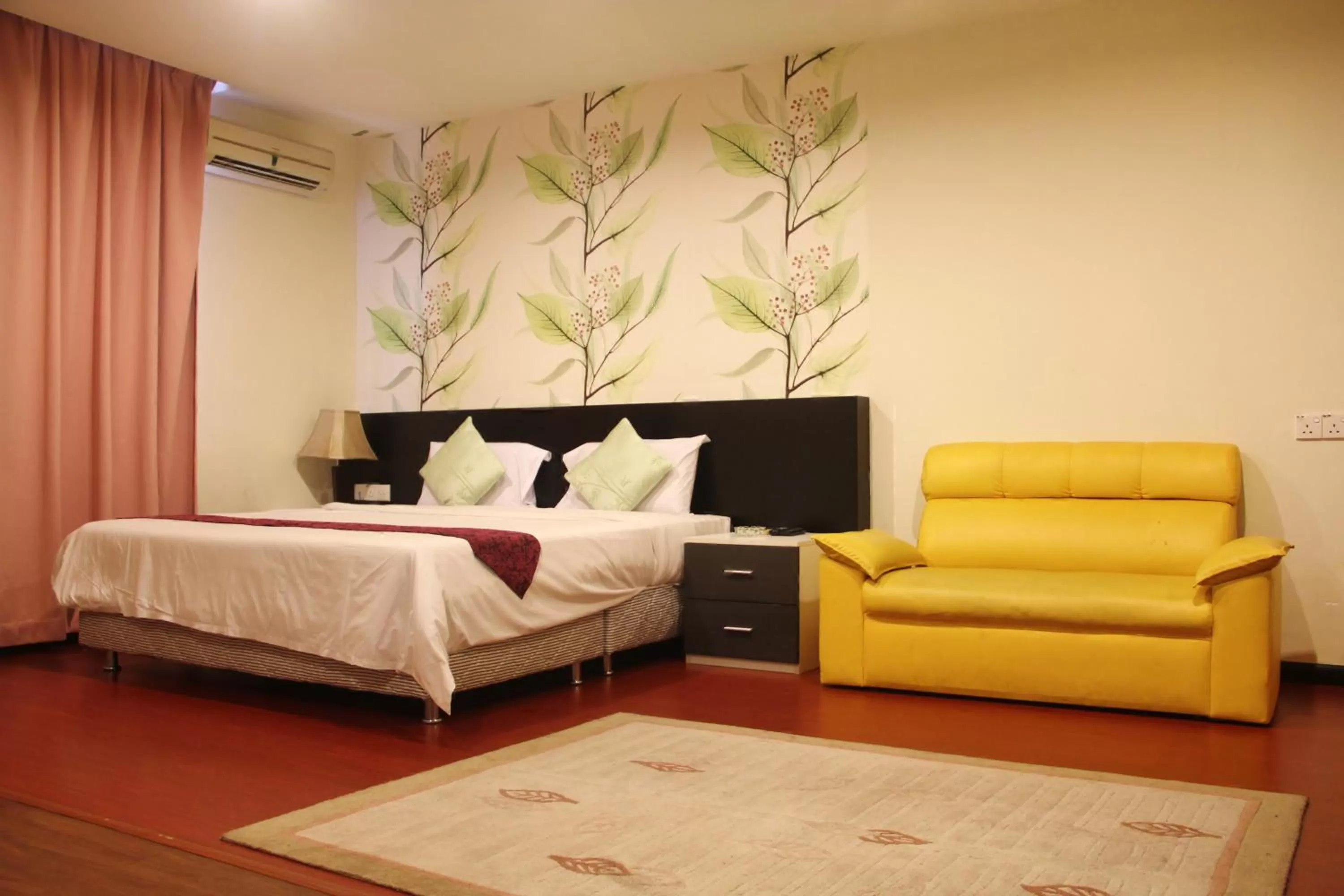 Photo of the whole room, Bed in Prince Hotel