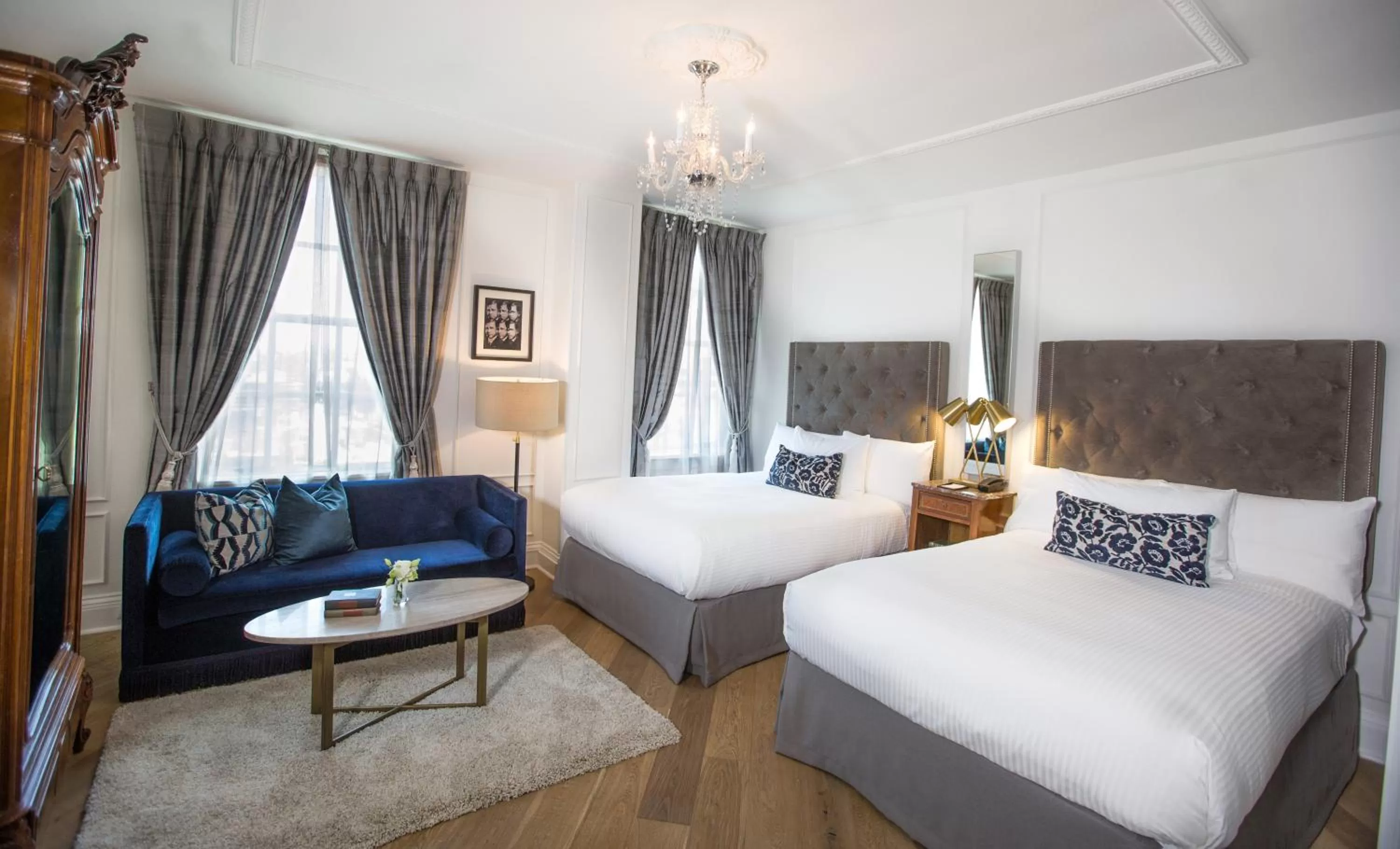 Photo of the whole room, Bed in The Culver Hotel