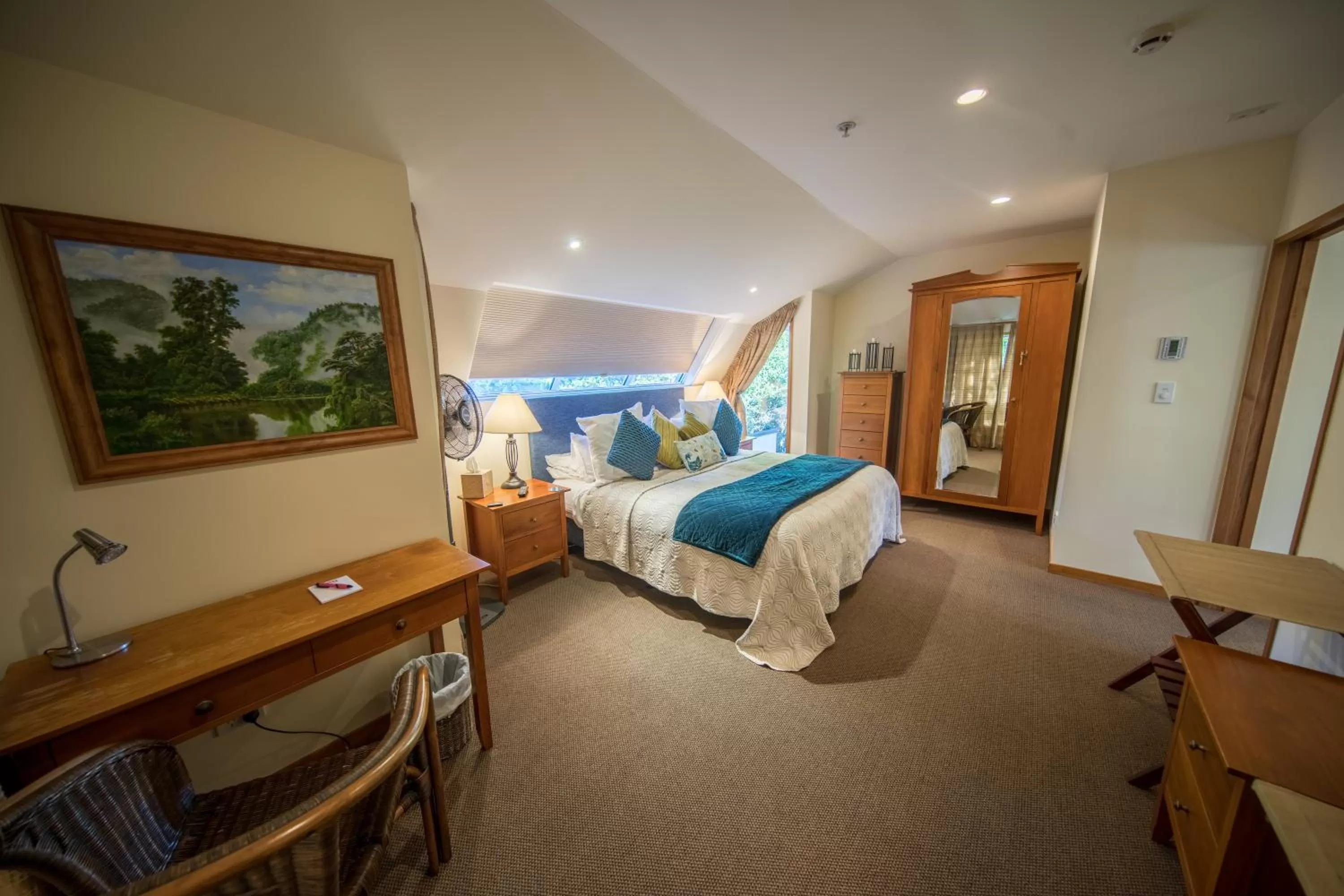 Bedroom, Bed in The Classic Villa