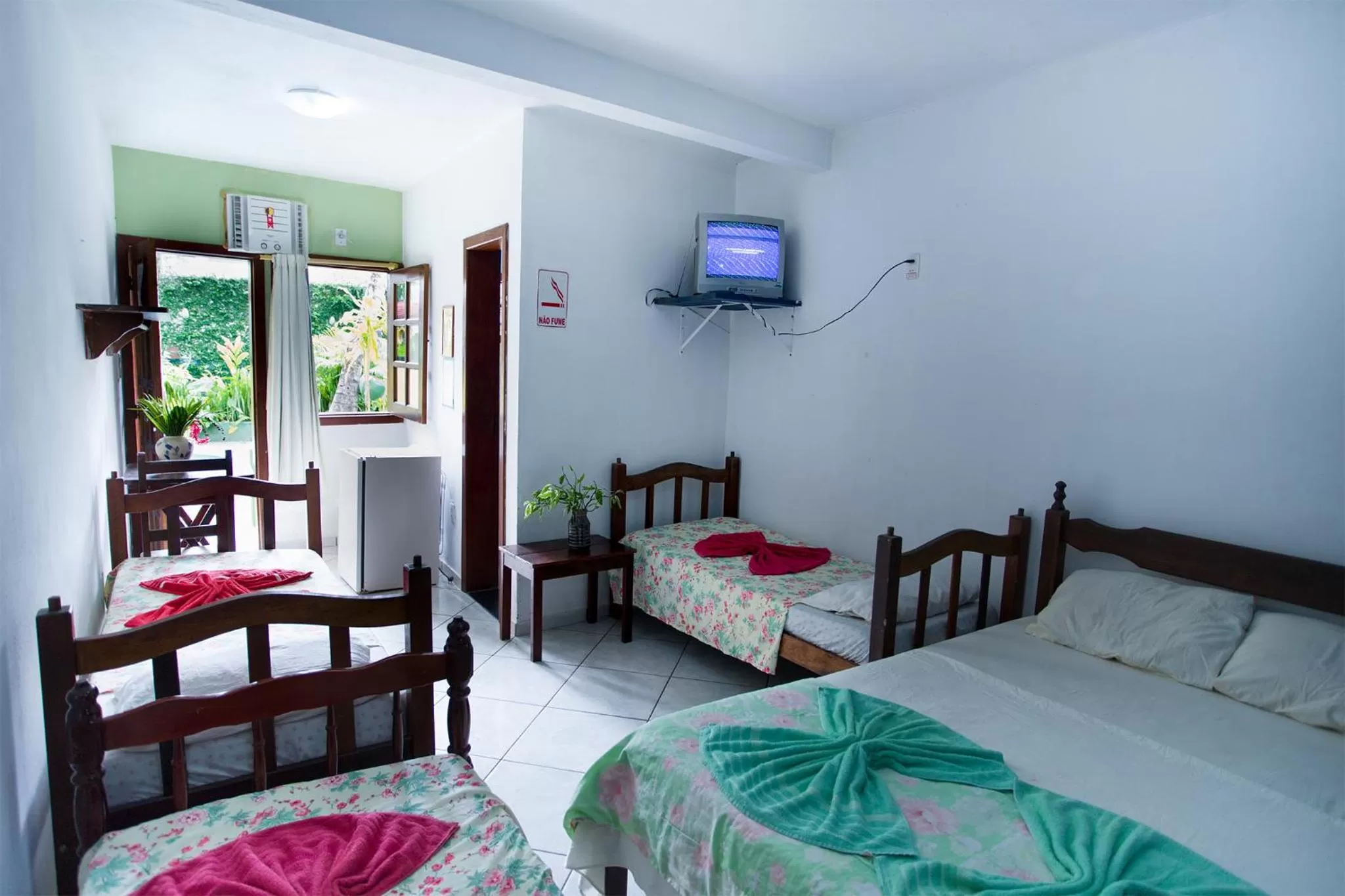 Bedroom, Bed in Hospedagem La Bilbaina