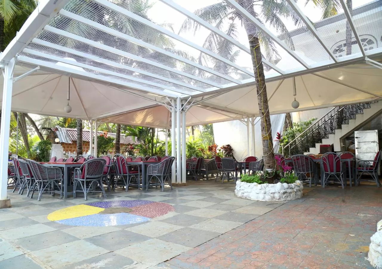 Restaurant/Places to Eat in M aples Jacks Place