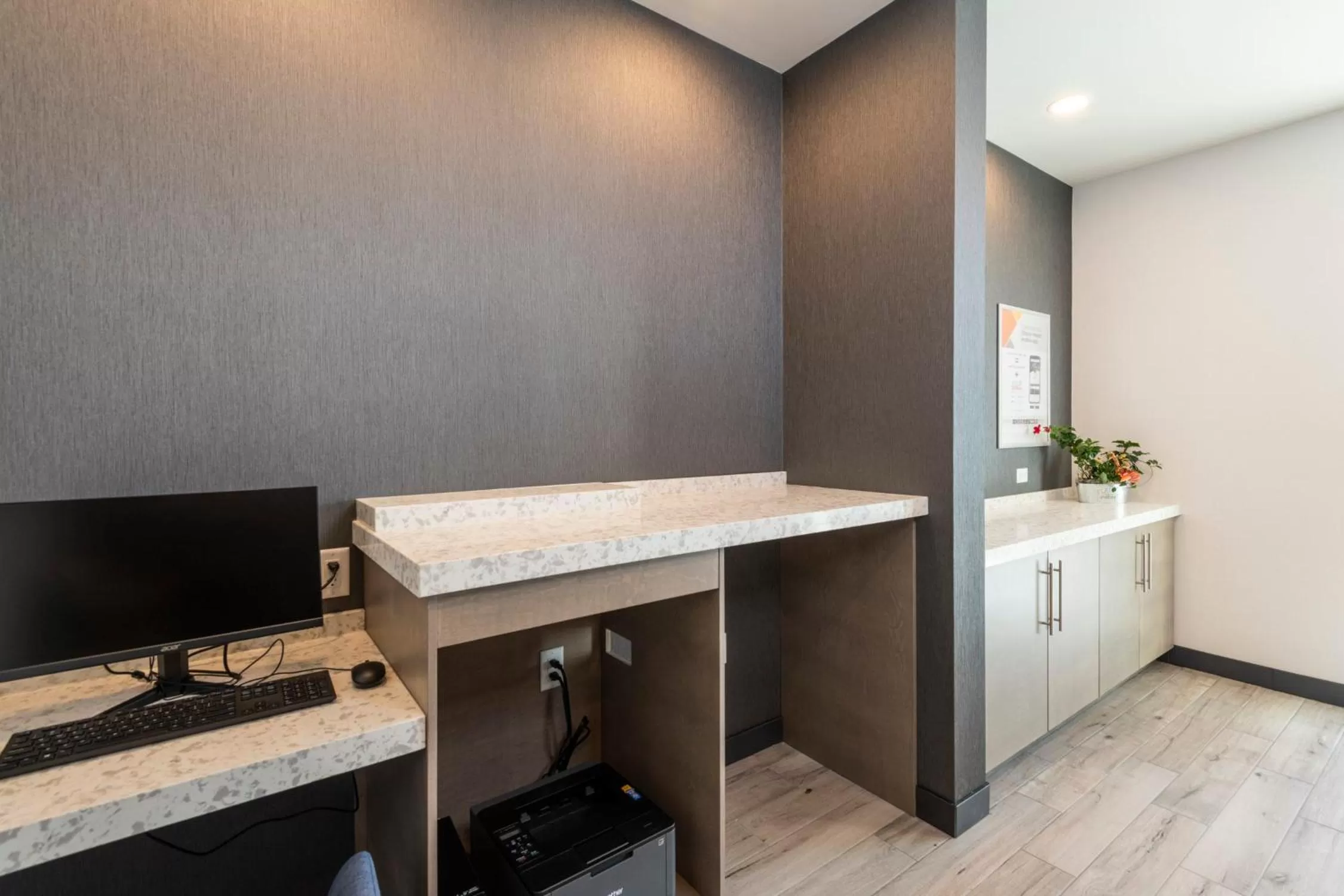 Business facilities in Comfort Inn & Suites