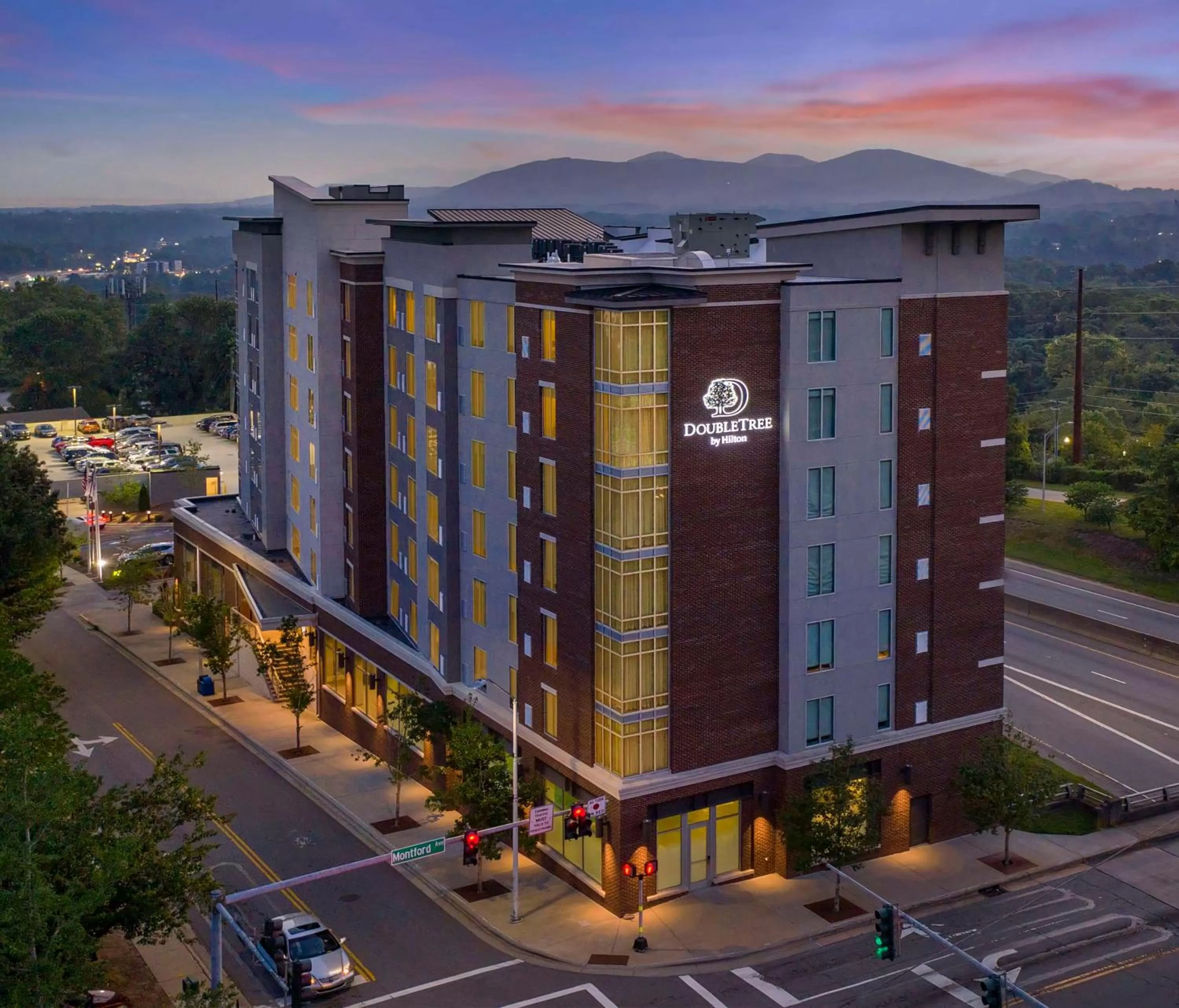 Property building in DoubleTree by Hilton Asheville Downtown