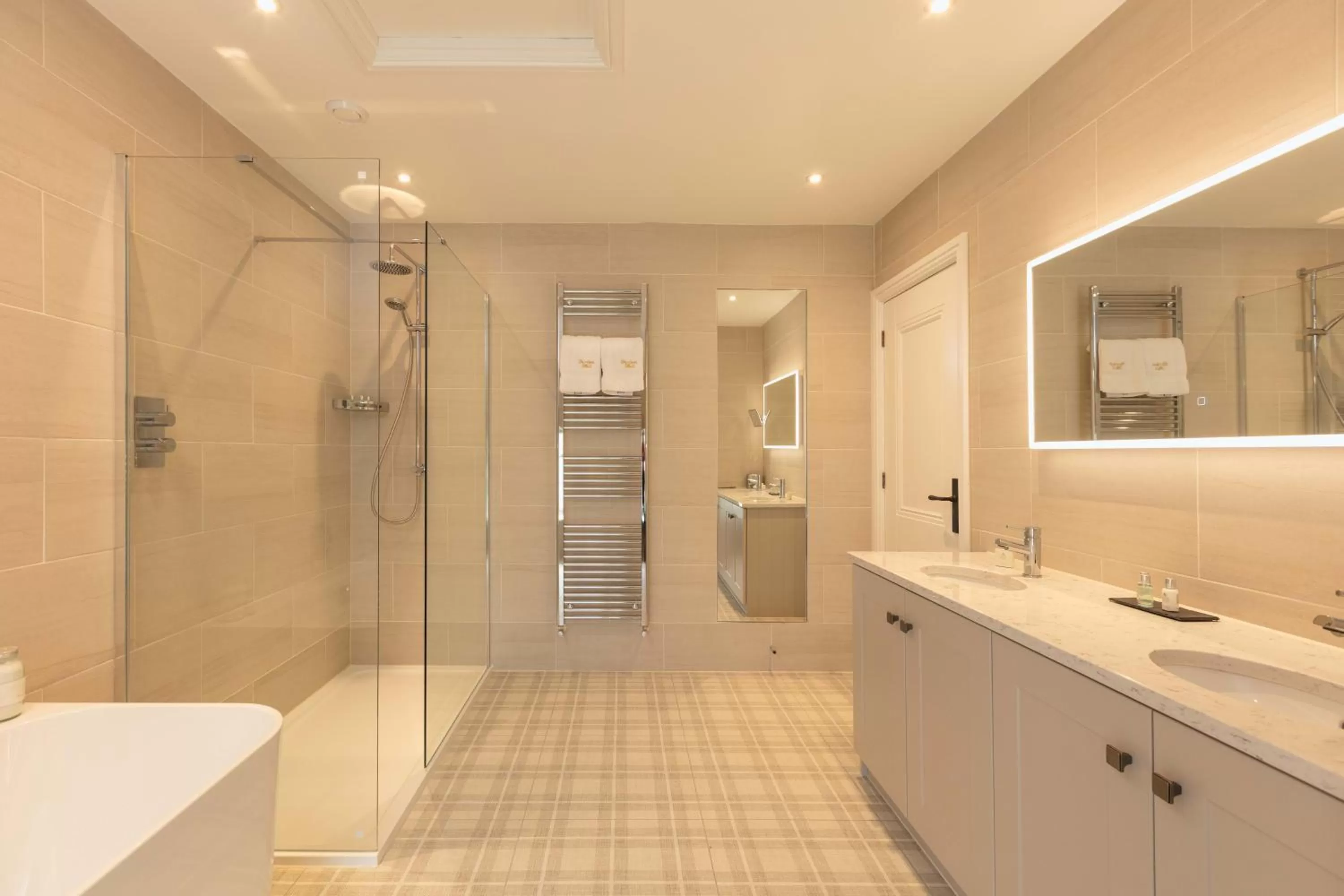 Bathroom in Farlam Hall Hotel & Restaurant