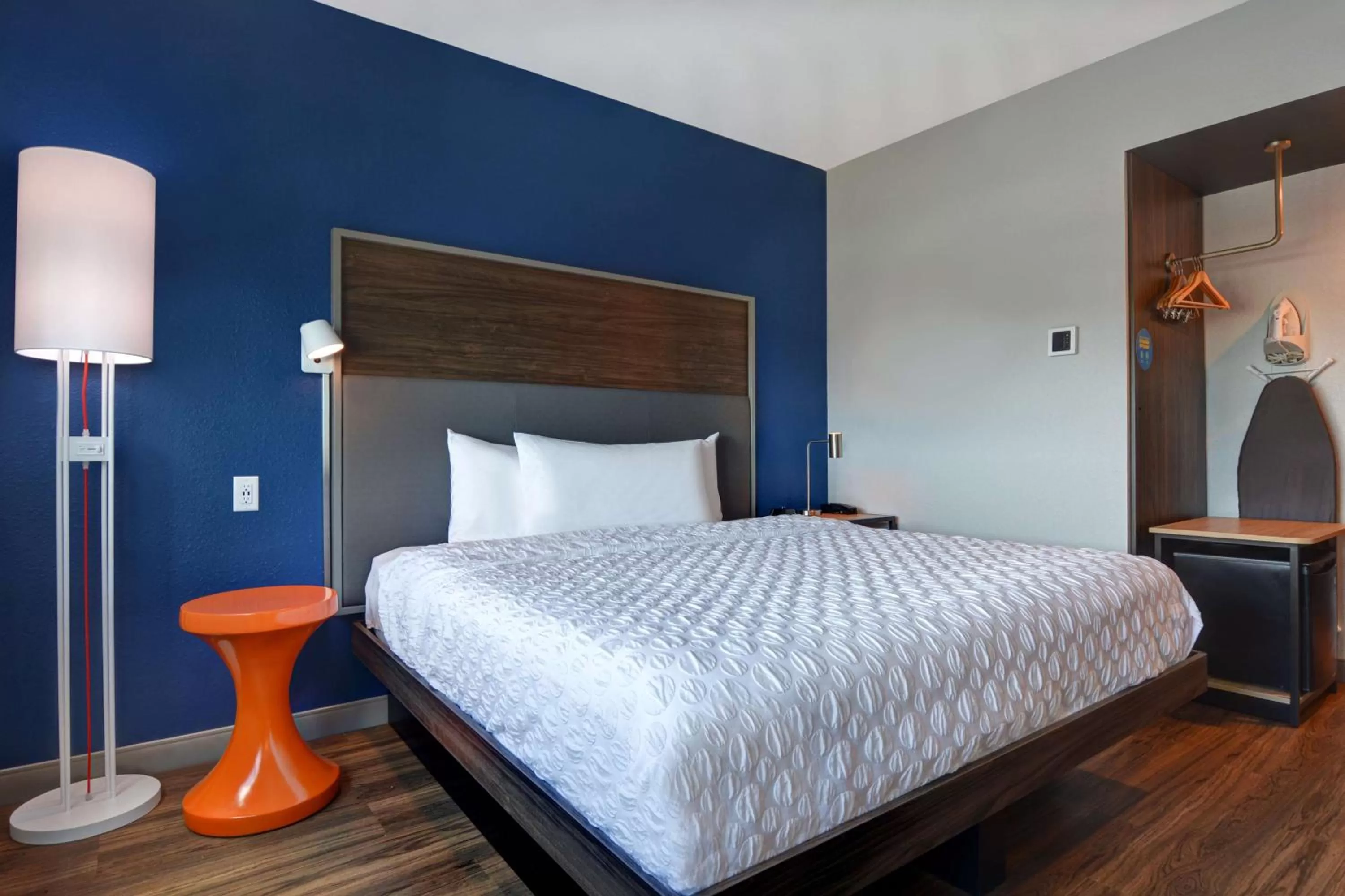 Bed in Tru By Hilton St. Petersburg Downtown Central Ave