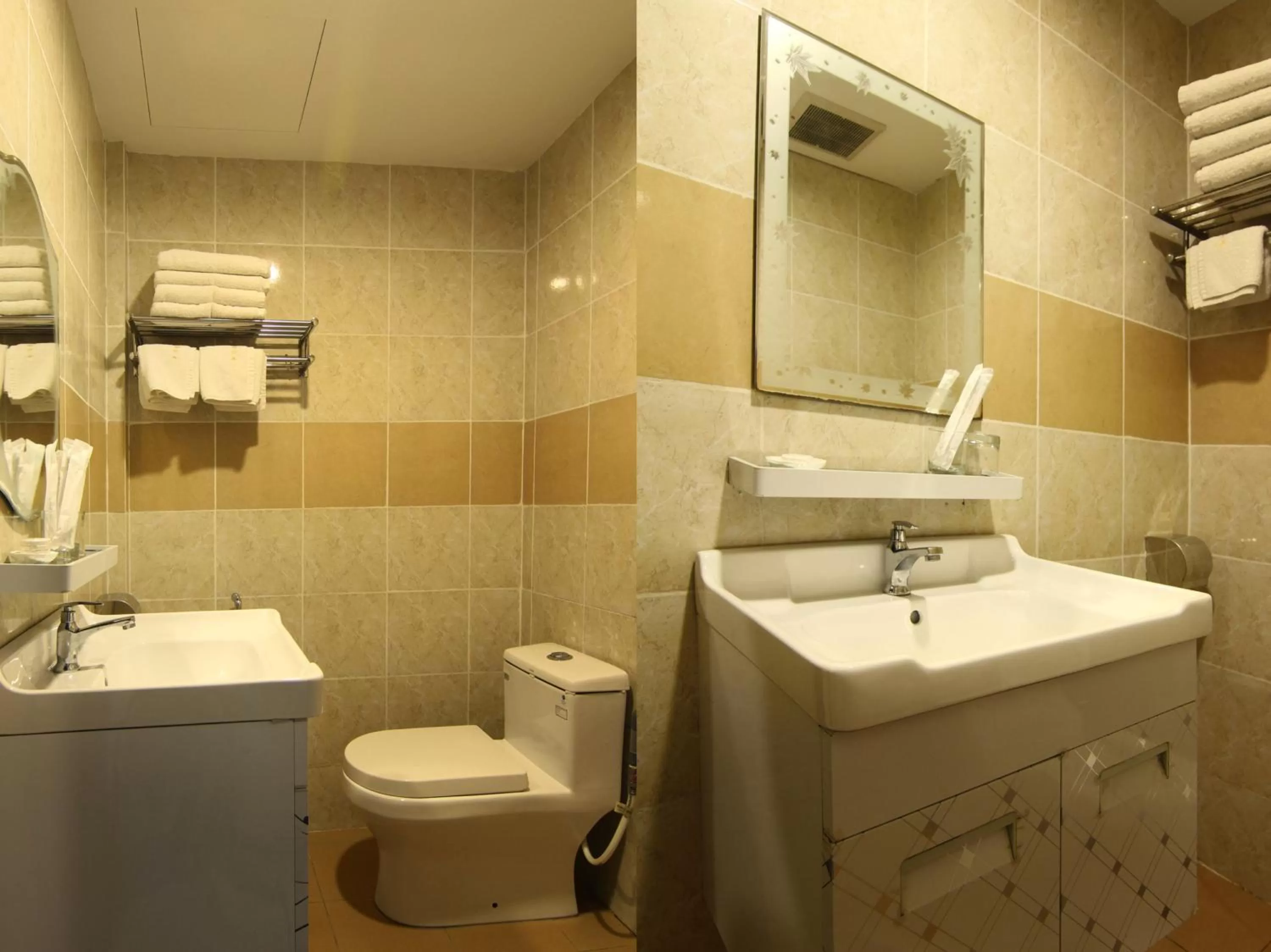 Bathroom in TIONG HUA HOTEL