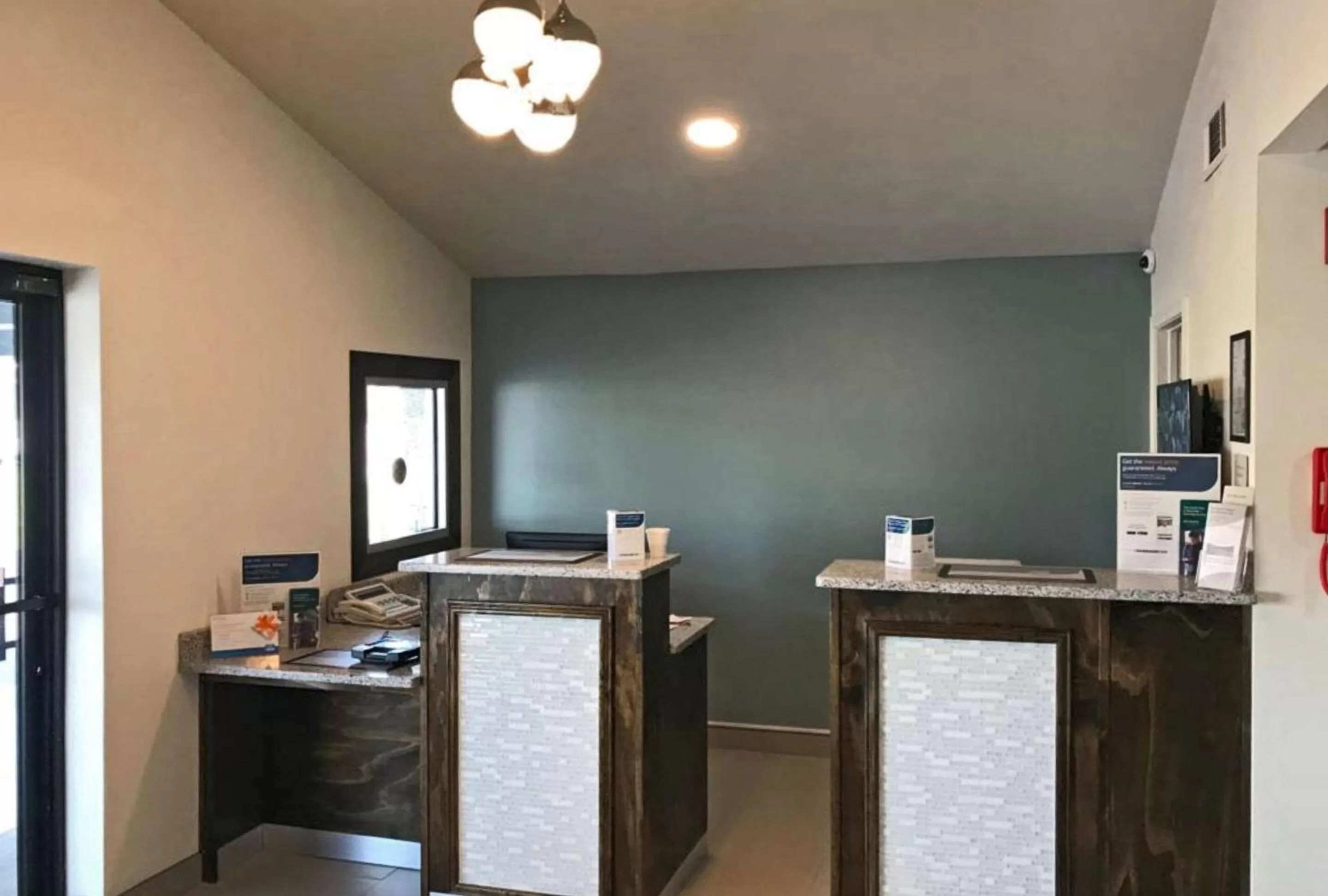 Lobby or reception in Rodeway Inn Calhoun South