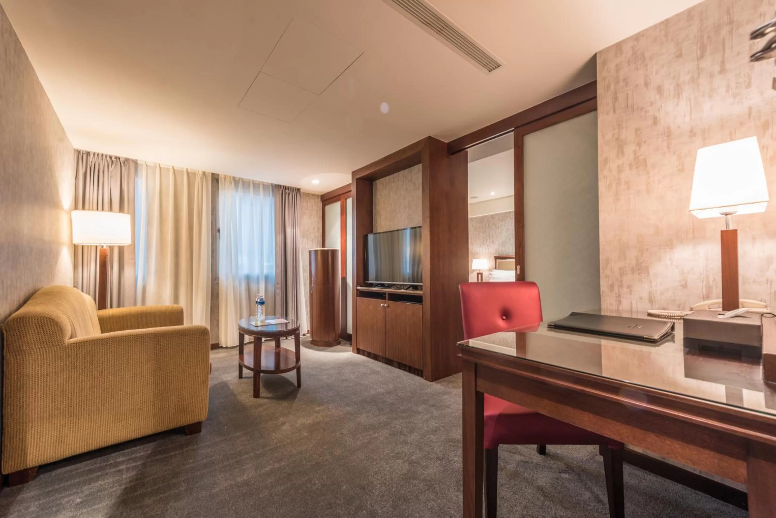 Living room in Royal Biz Taipei Hotel