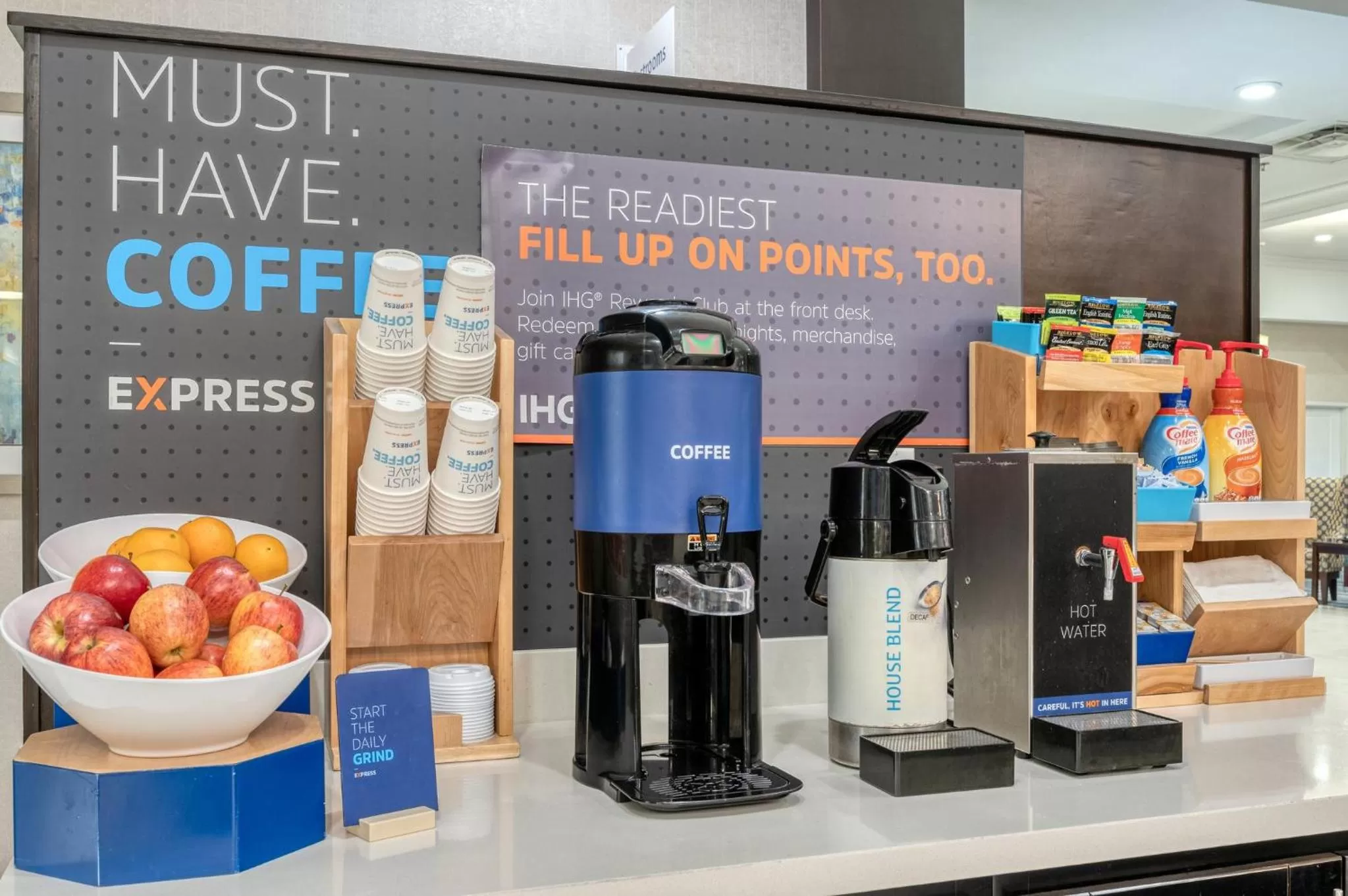 Breakfast in Holiday Inn Express and Suites Edwardsville by IHG