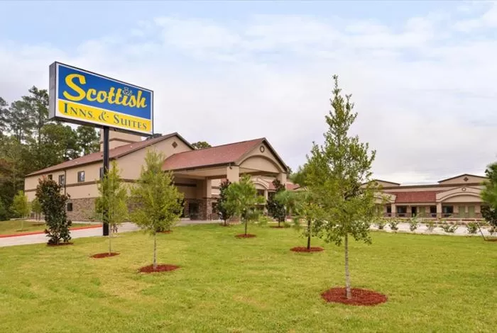 Facade/entrance in Scottish Inn & Suites - Conroe