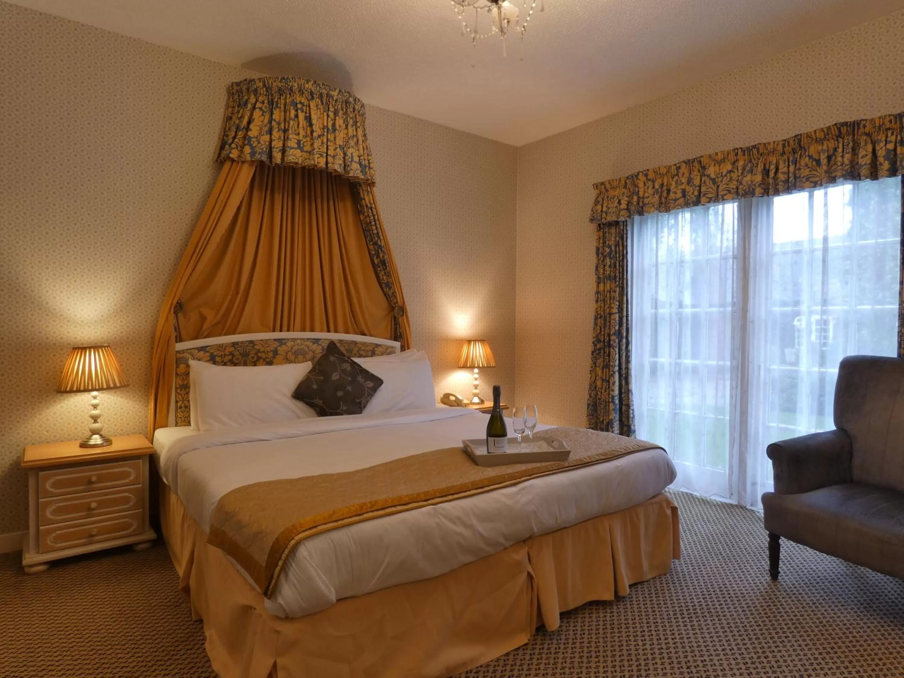 Bed in Marston Farm Hotel