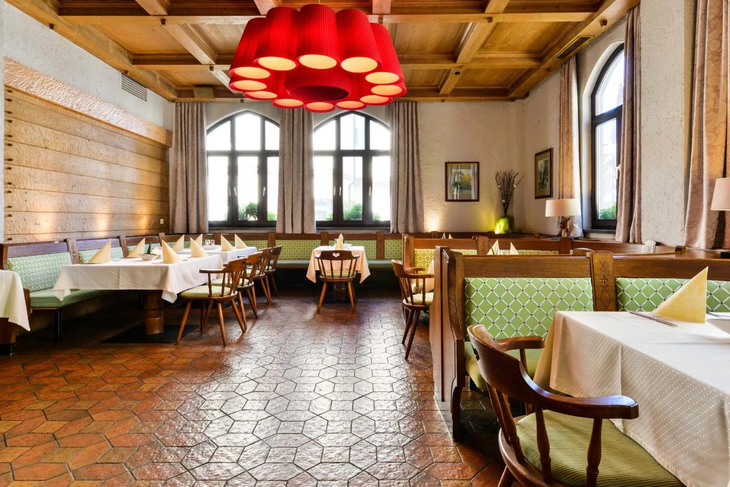 Restaurant/places to eat in Flair Hotel Vier Jahreszeiten