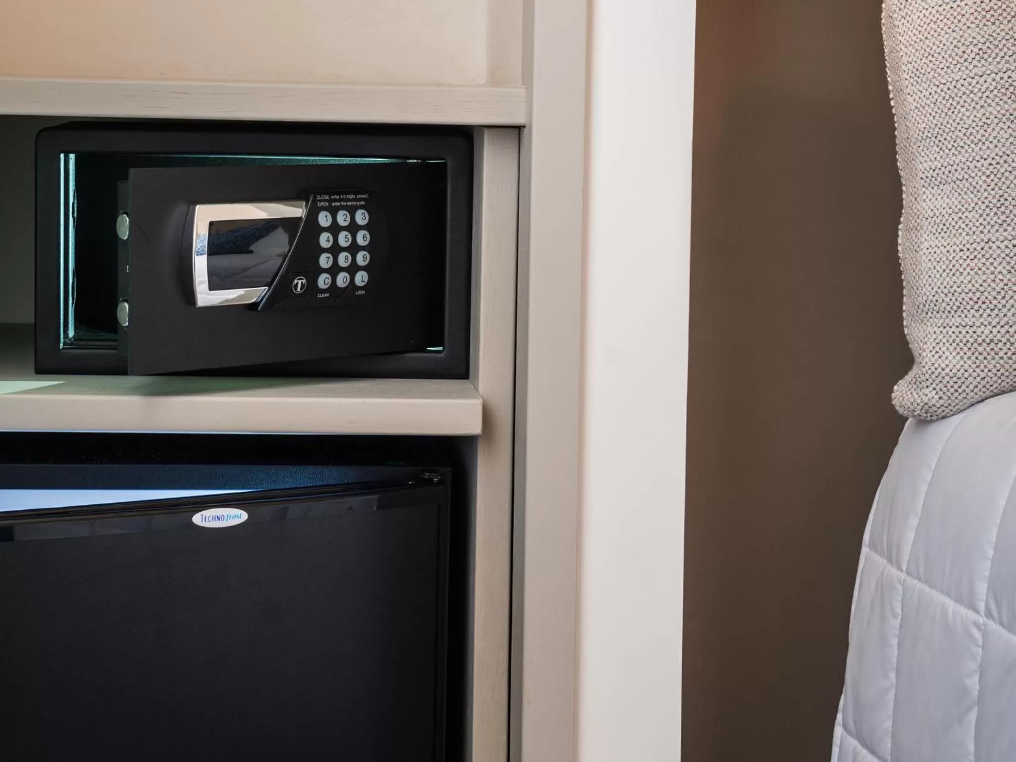 Decorative detail in Alfieri9