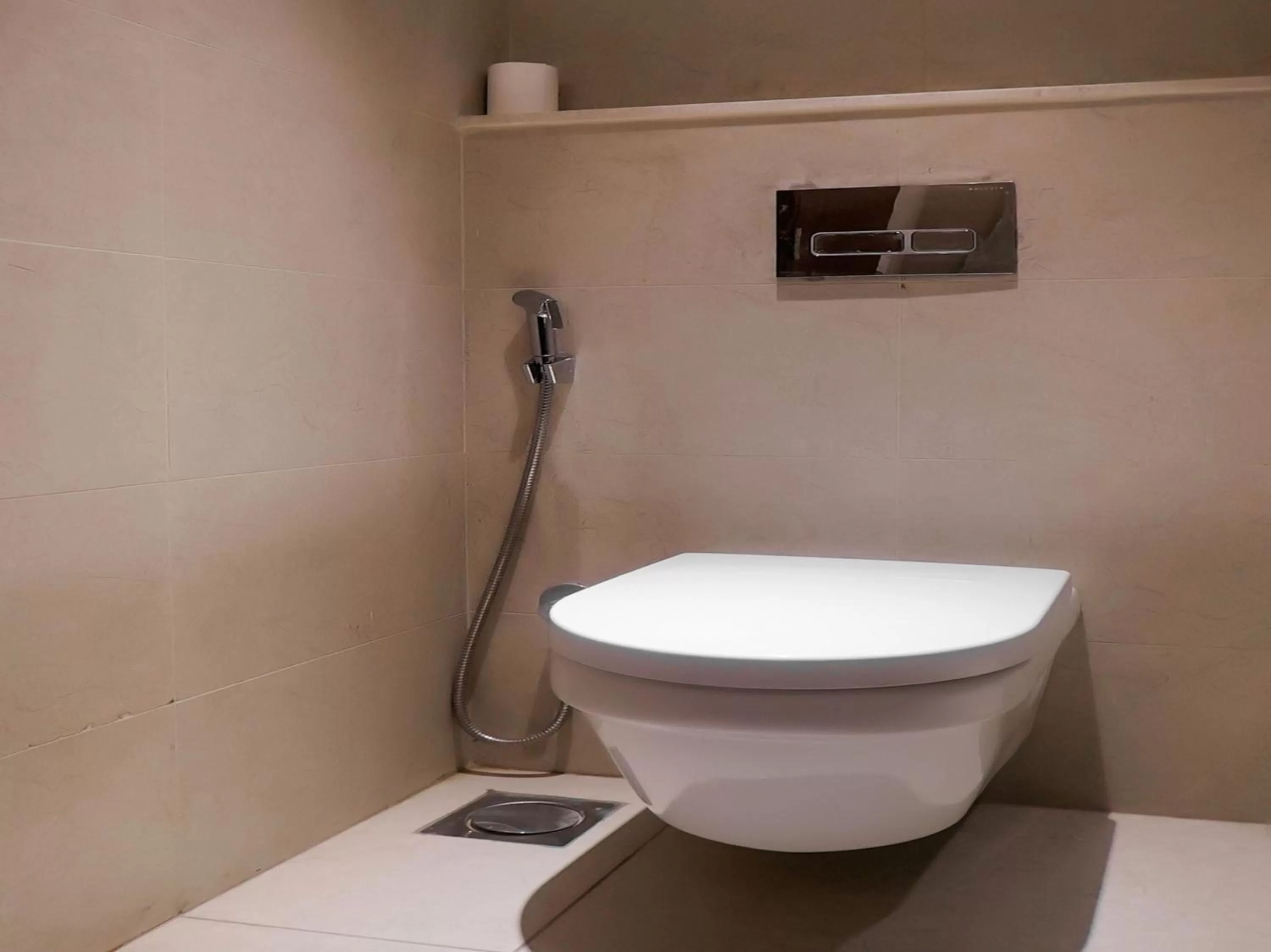 Bathroom in Grand Tamanna Hotel