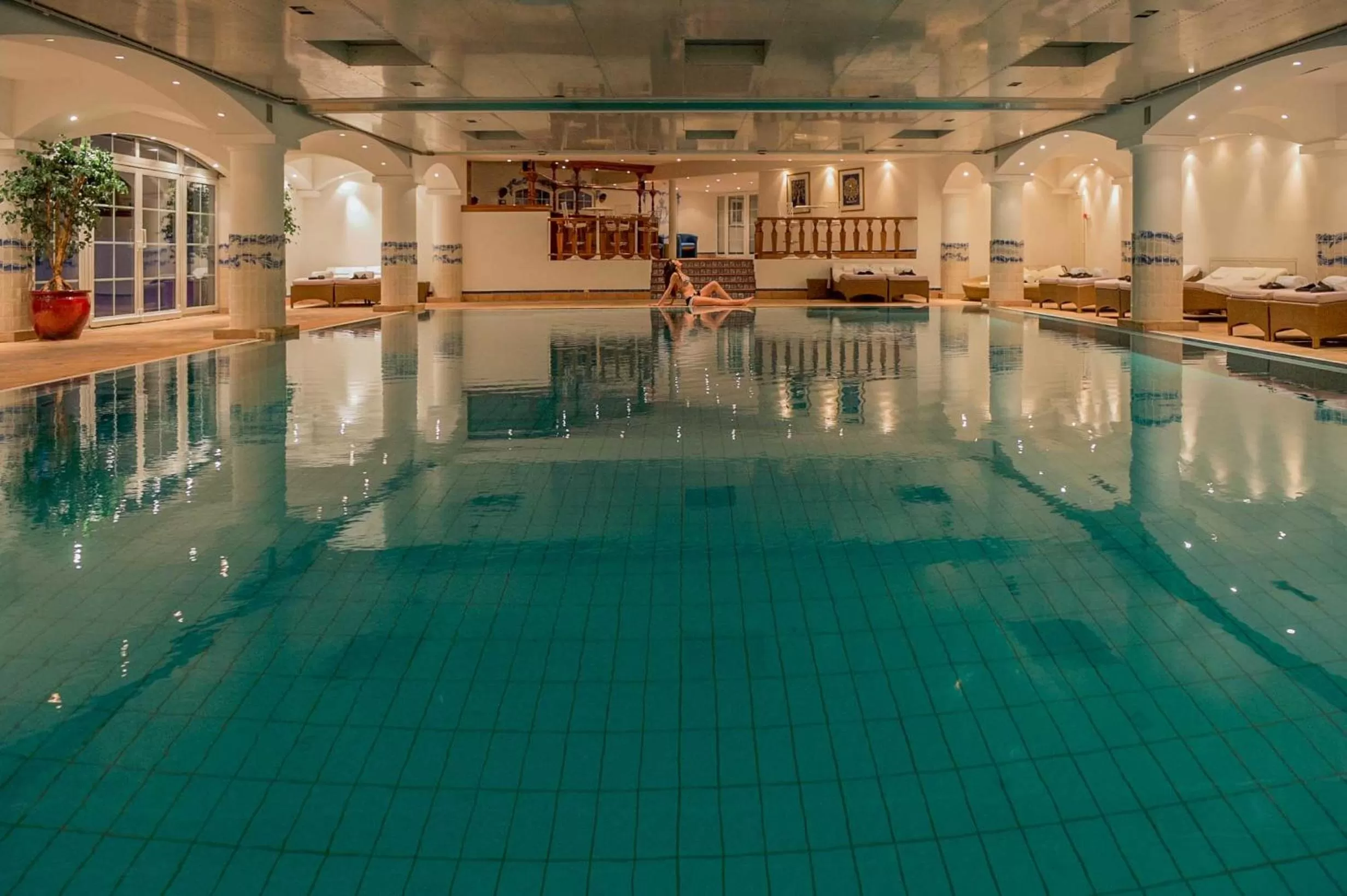 Swimming pool in Grand Hôtel du Golf & Palace